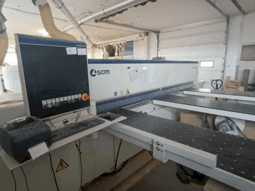 A SCM SIGMA PRIMA 67 gép elölnézete