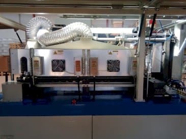 A YANCED YS600  gép elölnézete