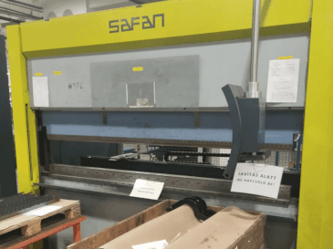 A Safan E-Brake 80-2550 TS 1 gép elölnézete