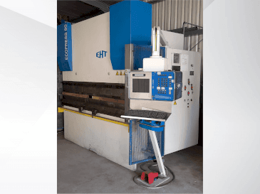 A EHT Ecopress 80  gép elölnézete