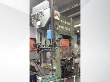 A RAVNE PRESSES Manzoni 160  gép elölnézete