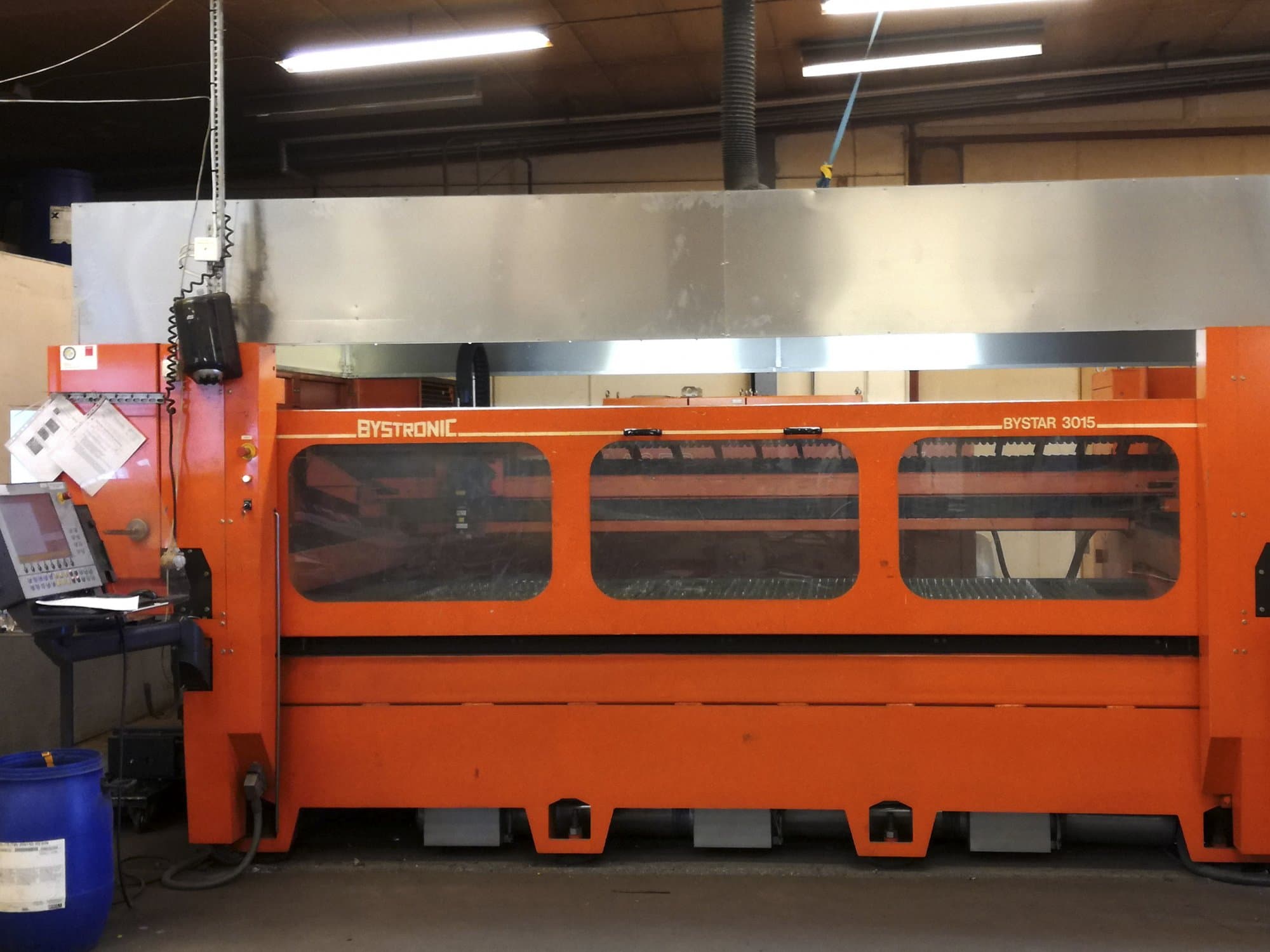 A Bystronic Bystar 3015  gép elölnézete