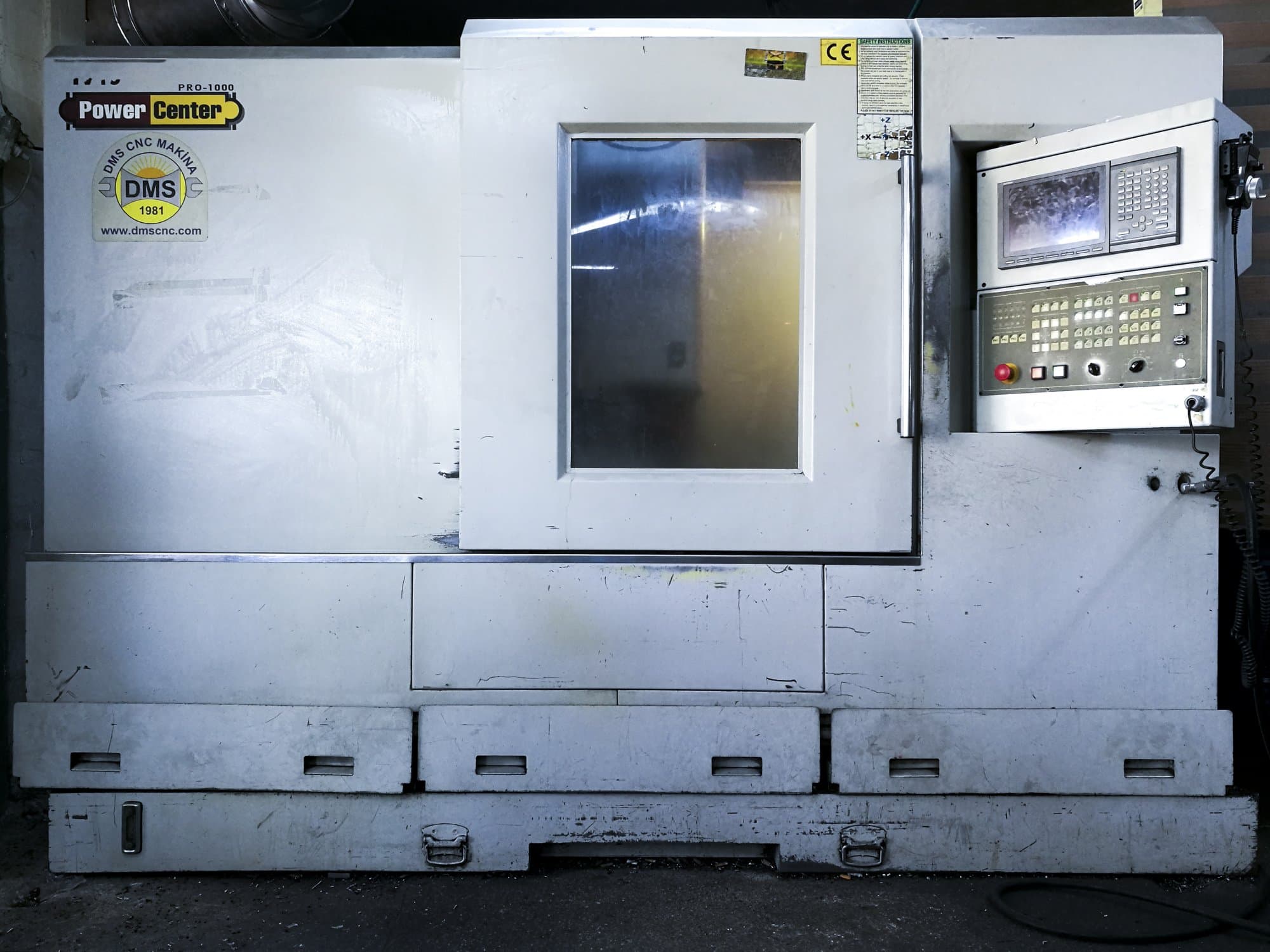 A Hartford PRO1000S  gép elölnézete