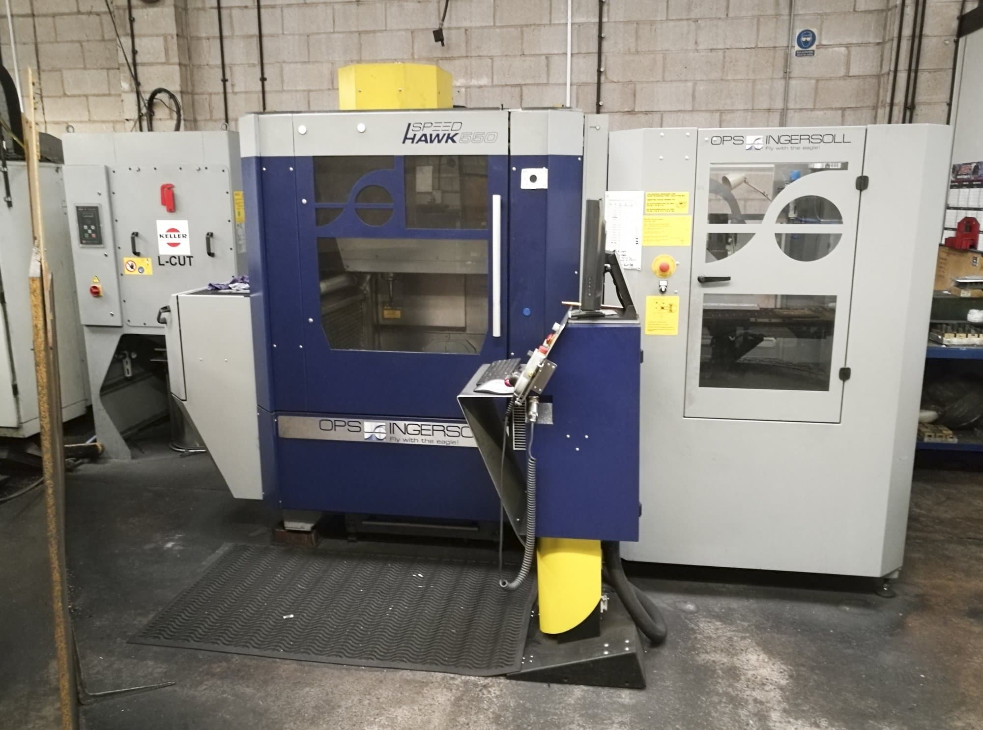 A OPS-INGERSOLL Speed Hawk 550  gép elölnézete