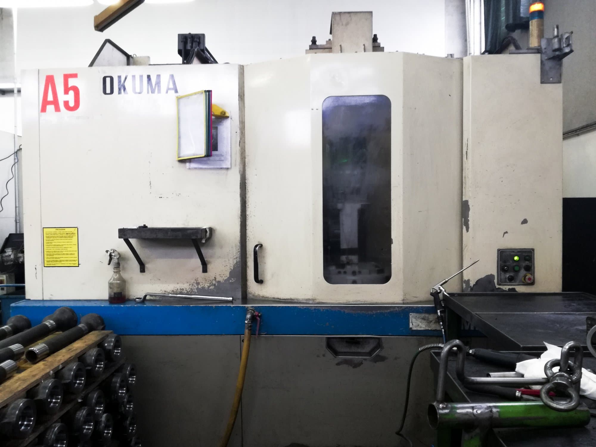 A Okuma MA-50HA  gép elölnézete