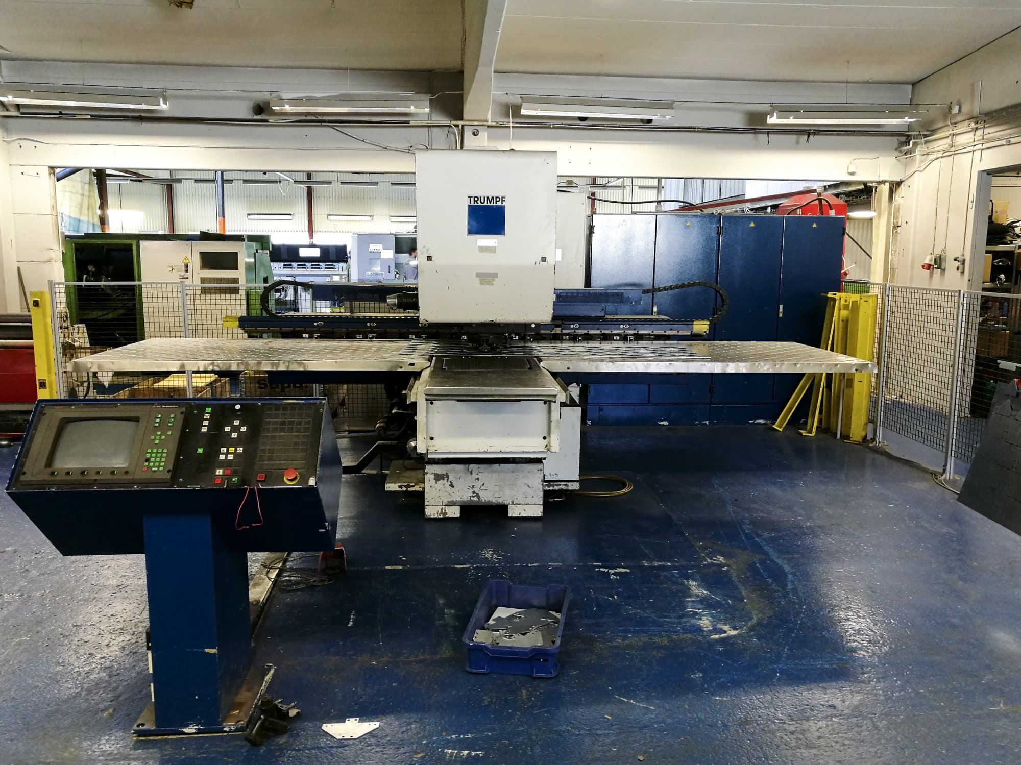 A Trumpf Trumatic 260 Rotation  gép jobb nézete