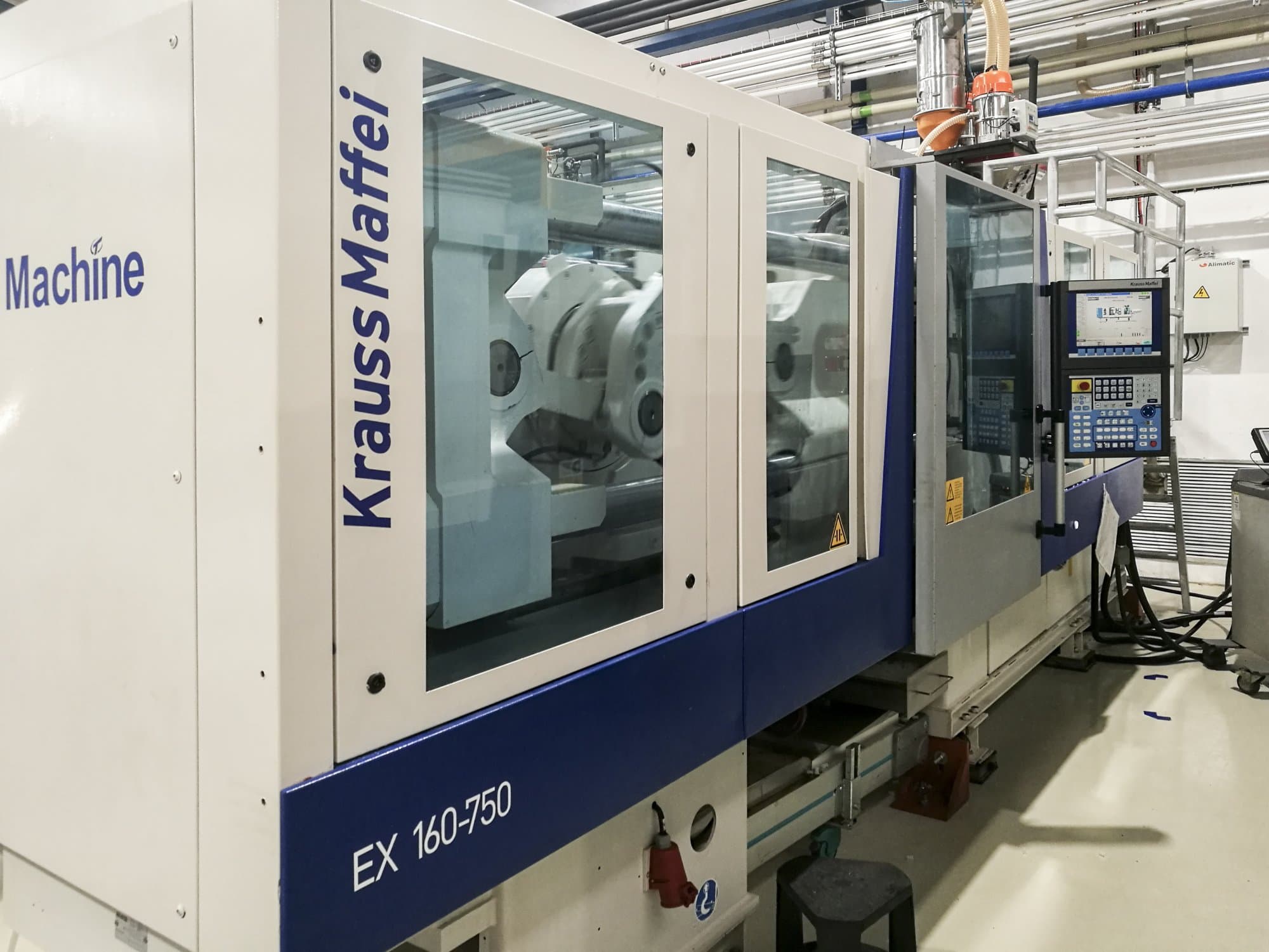 A Krauss Maffei 160-750 EX  gép bal oldali nézete