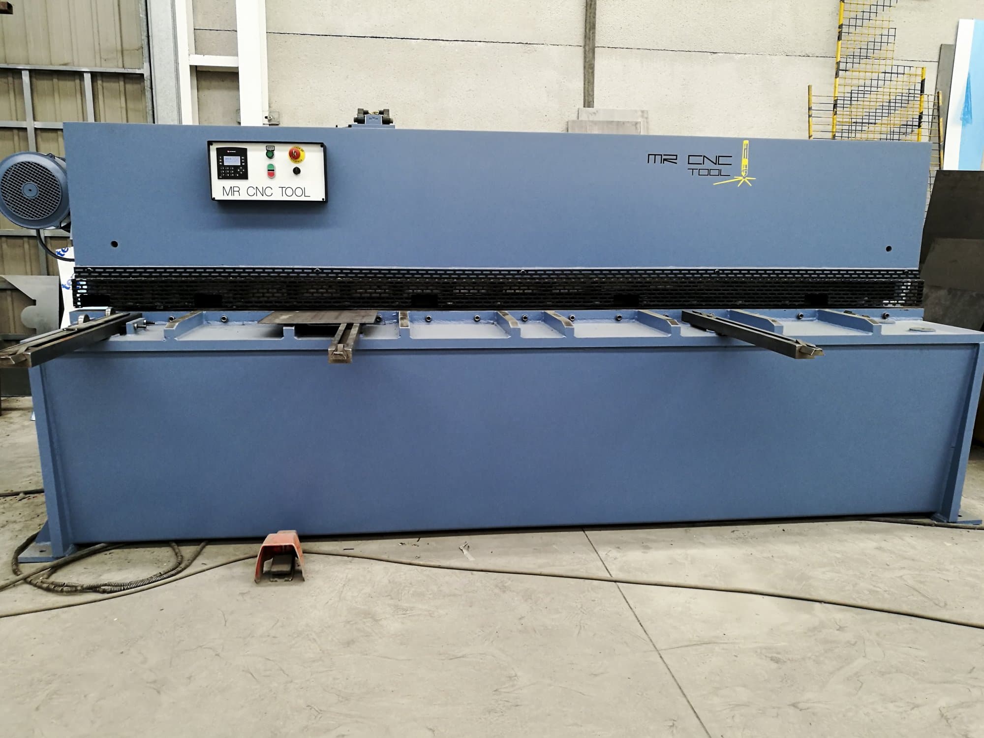 A Loire Safe CHP-6/31  gép elölnézete