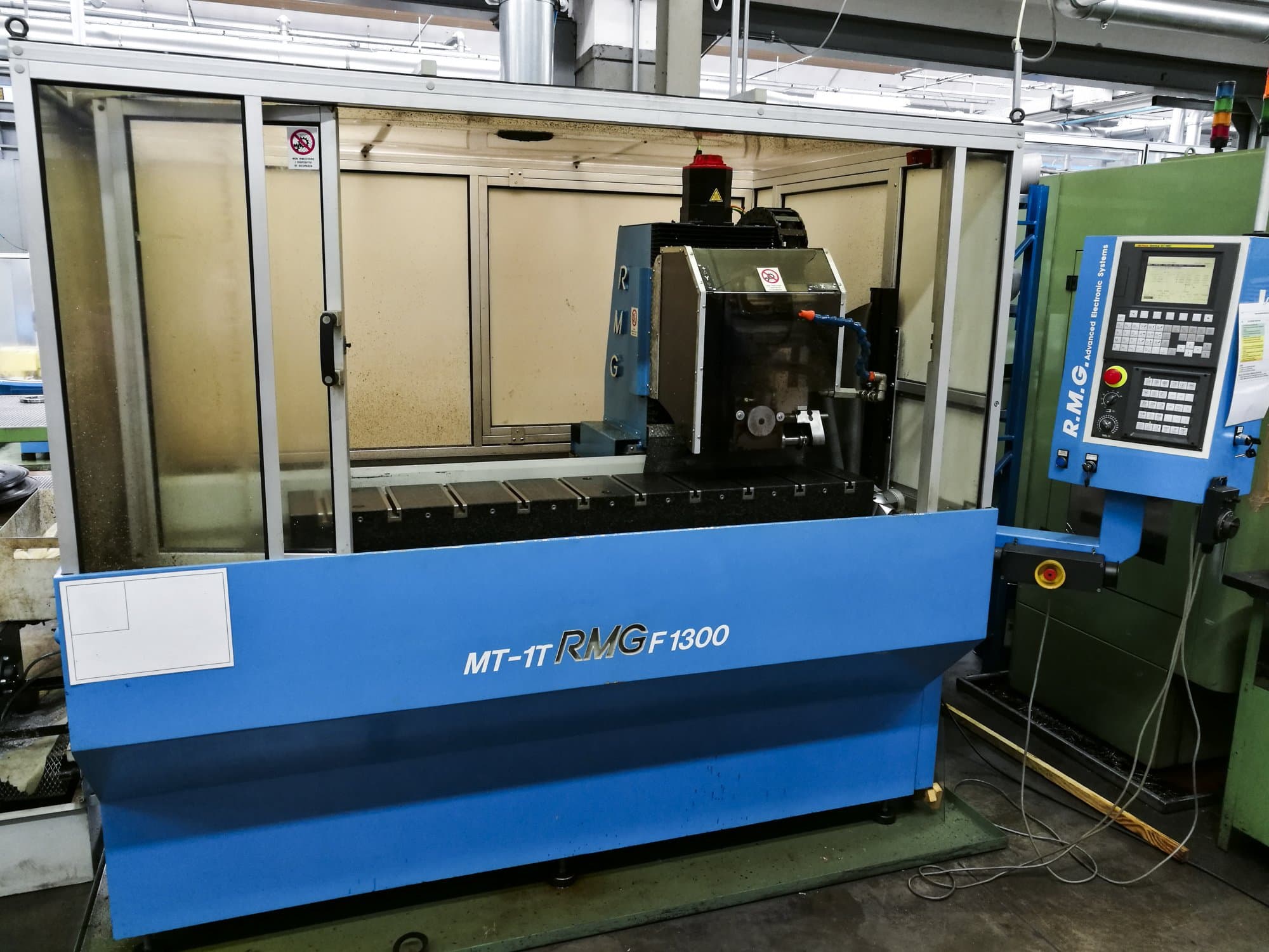 A RMG MT-1T-F 1300  gép elölnézete