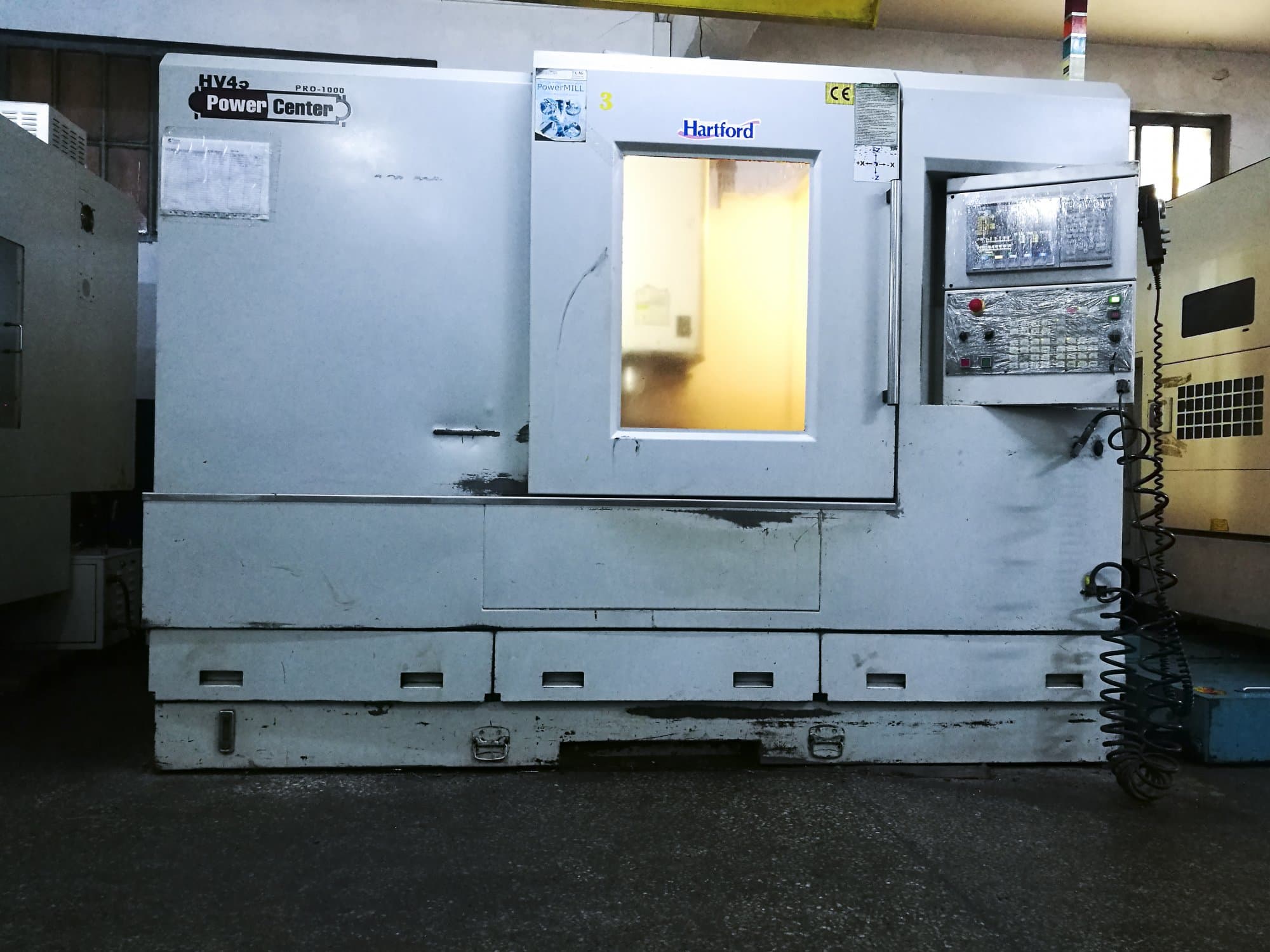 A Hartford PRO1000S  gép munkatere