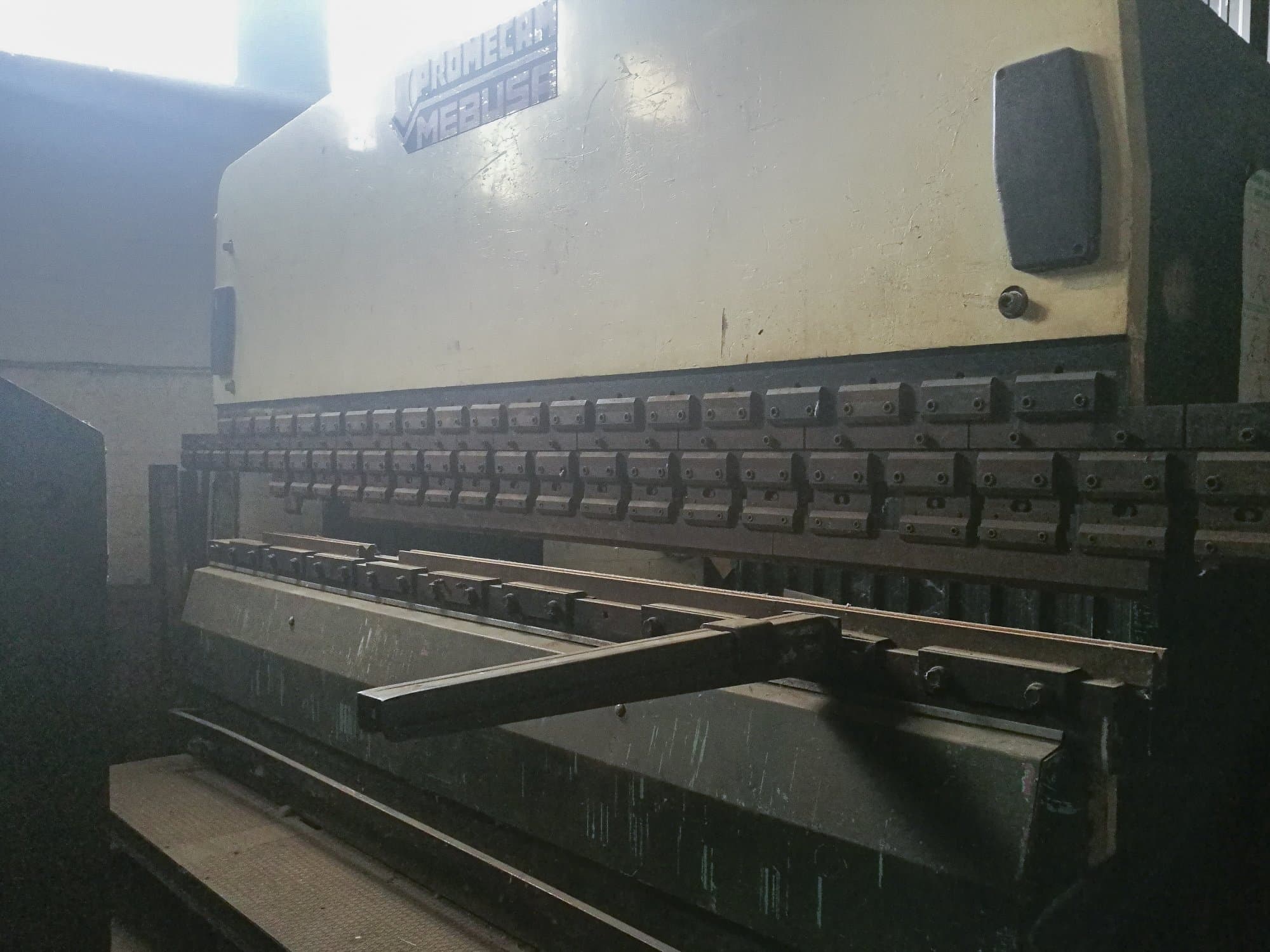 A PROMECAM MEBUSA RG 204  gép jobb nézete