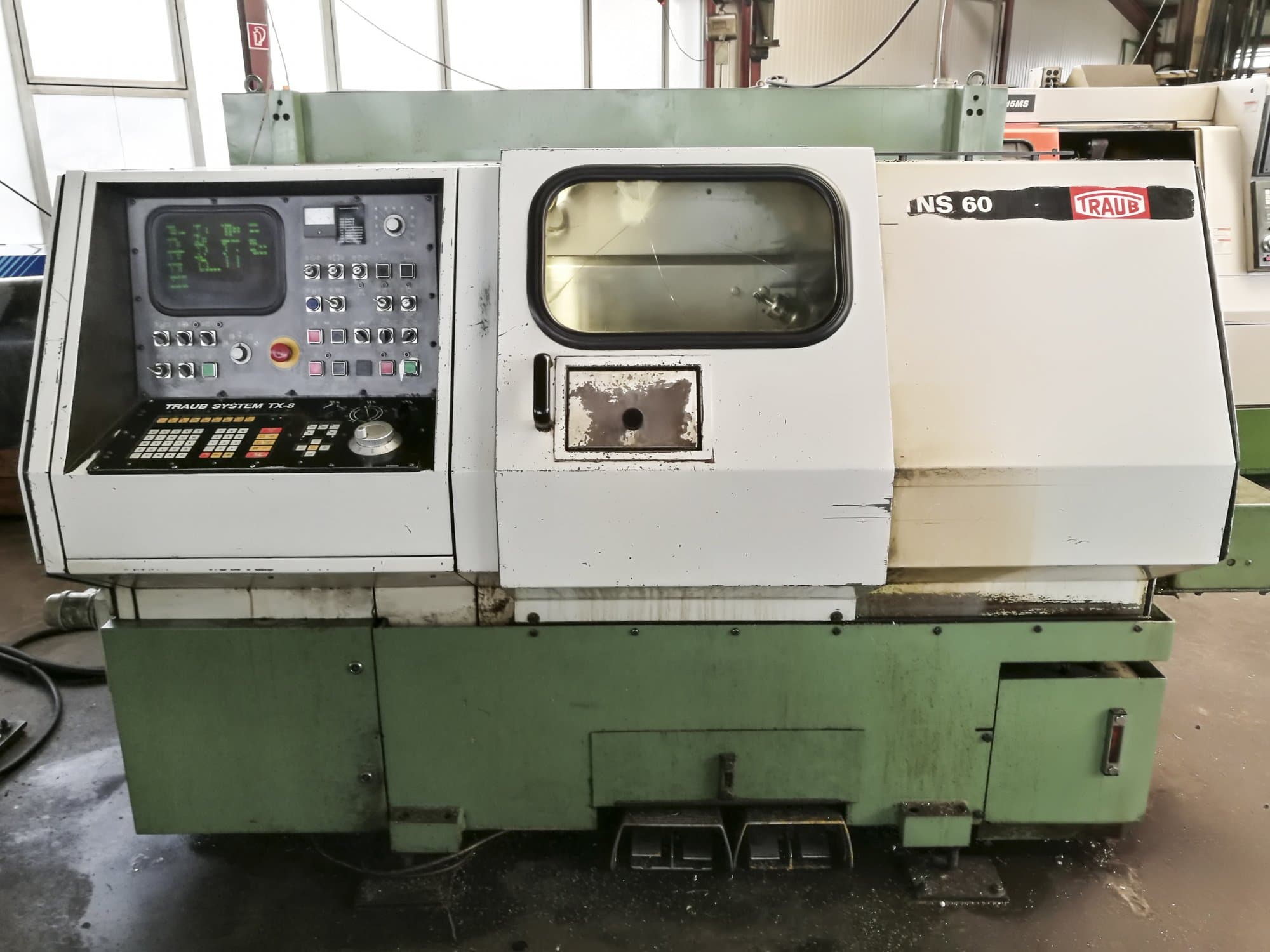 A TRAUB TNS 60  gép elölnézete