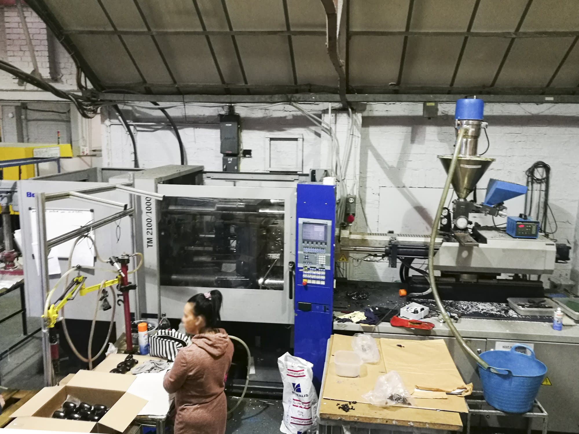 A Battenfeld TM 2100/1000  gép vezérlőegysége