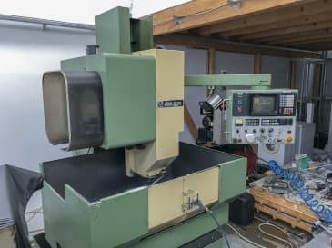 A MORI SEIKI MV-Junior  gép bal oldali nézete