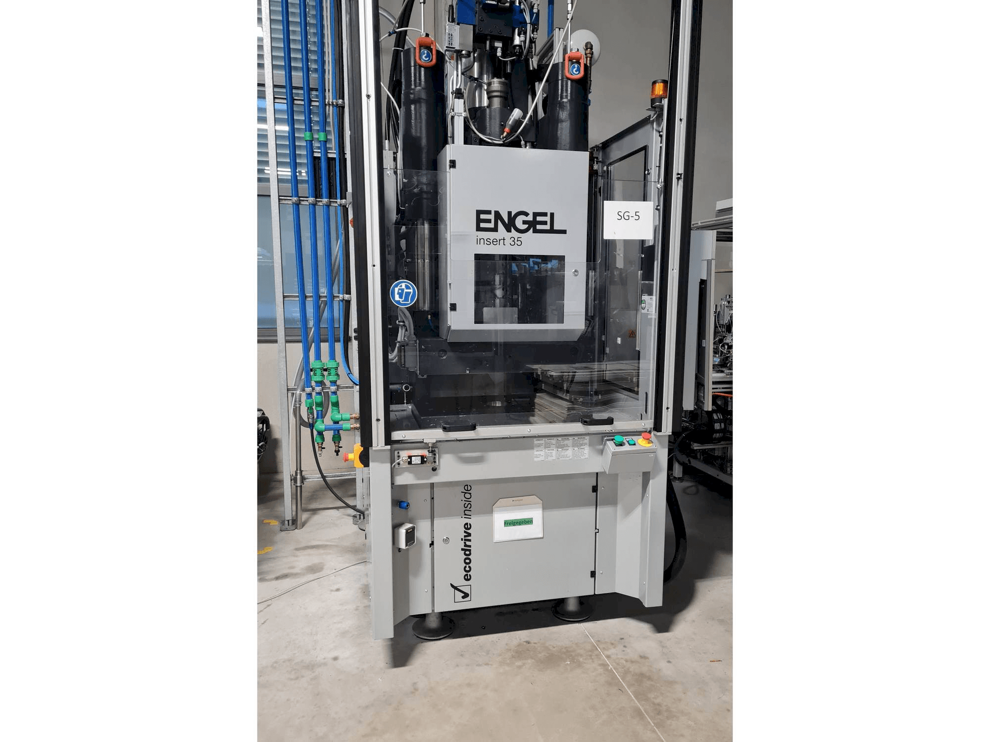 A Engel insert 60V-35 single XS ecodrive gép elölnézete