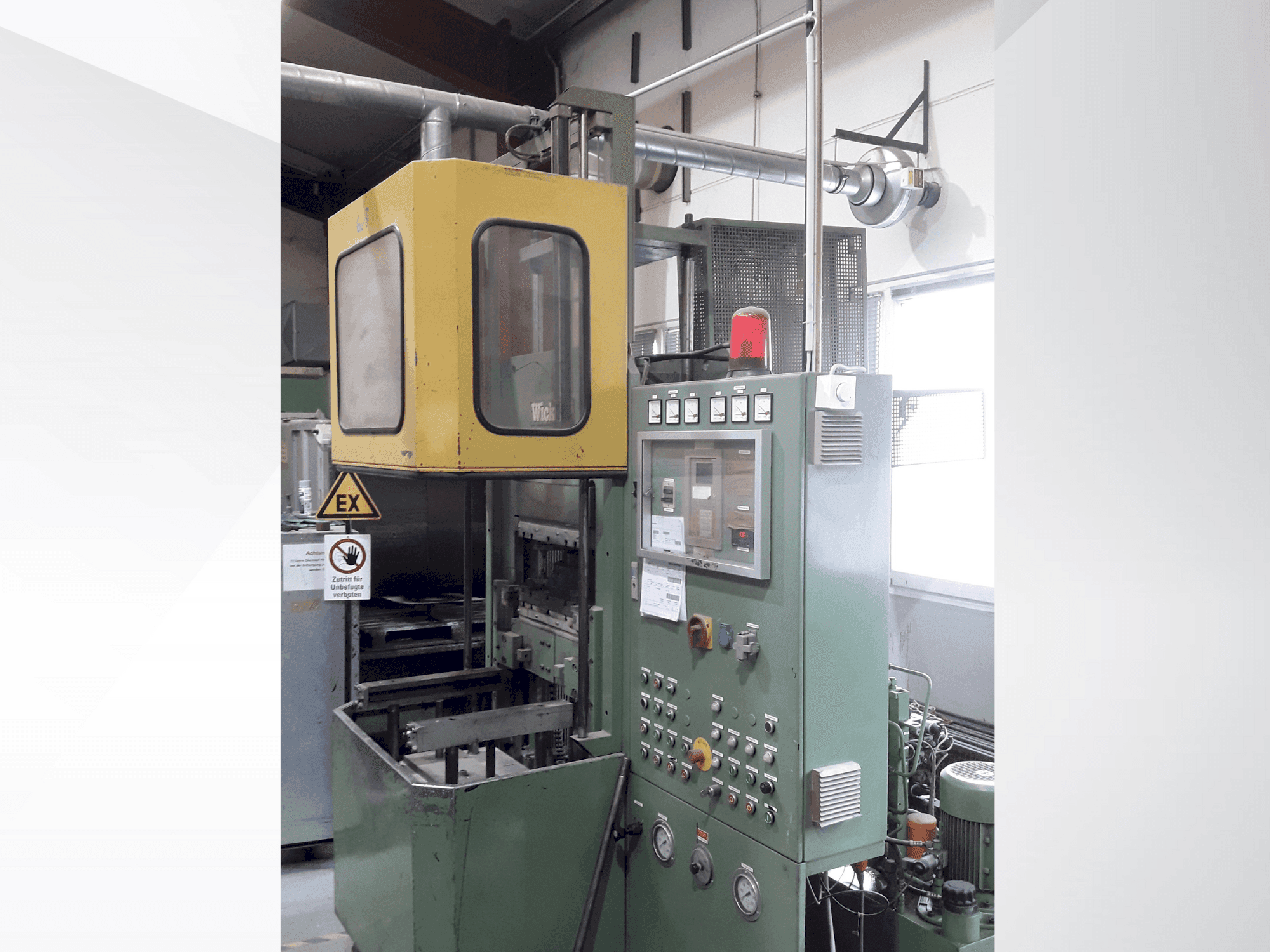 A WICKERT WKP 2000/5/5 gép elölnézete