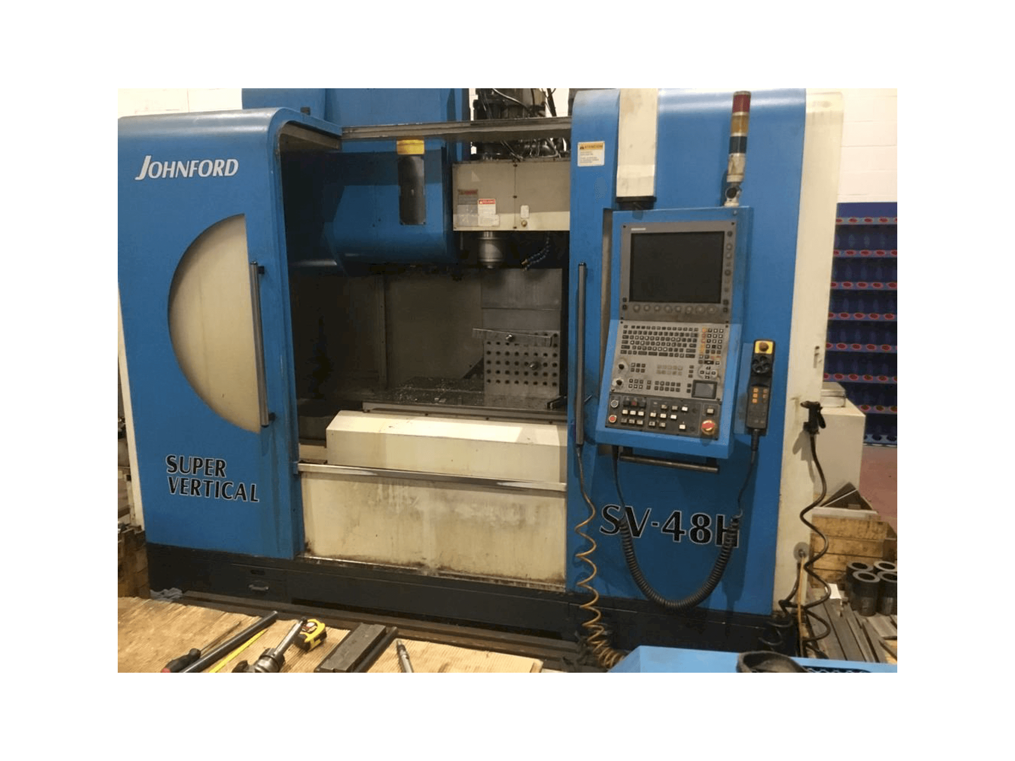 A Johnford SV-48H gép elölnézete