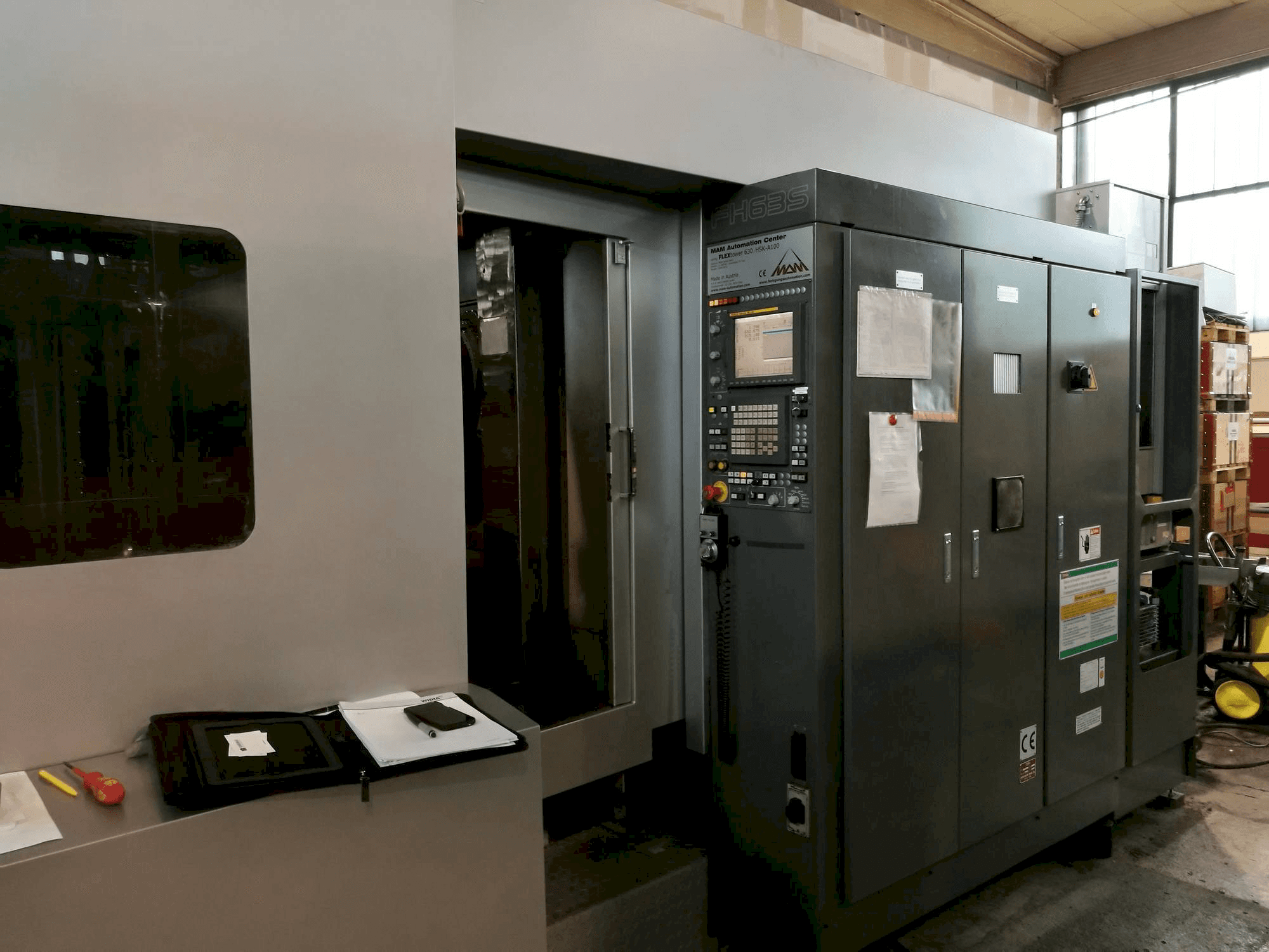 A TOYODA FH 63S gép elölnézete