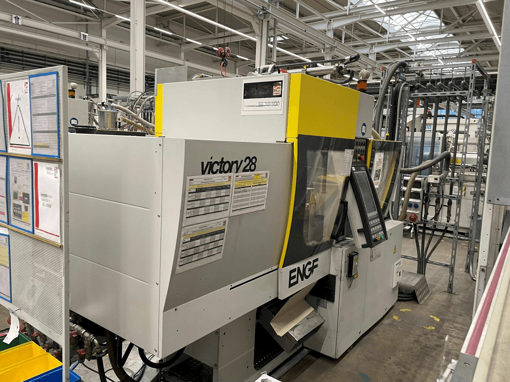 A Engel Victory 200/28 gép elölnézete