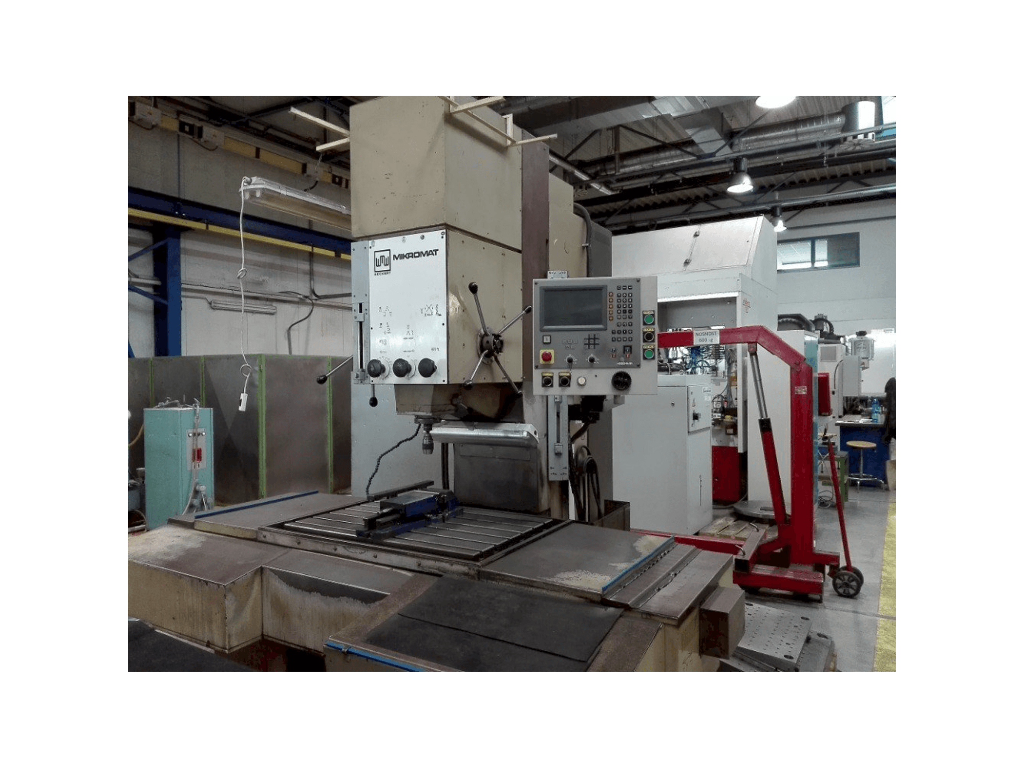 A WMW Mikromat BKoE 630x1000 CNC gép elölnézete
