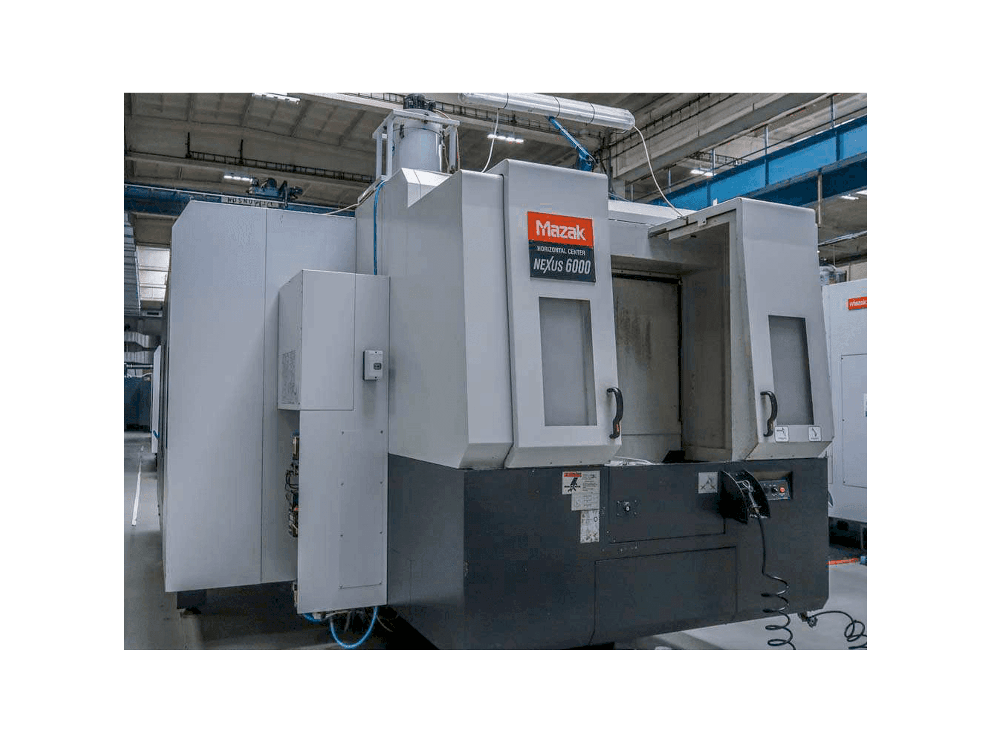 A Mazak NEXUS HCN 6000 gép elölnézete