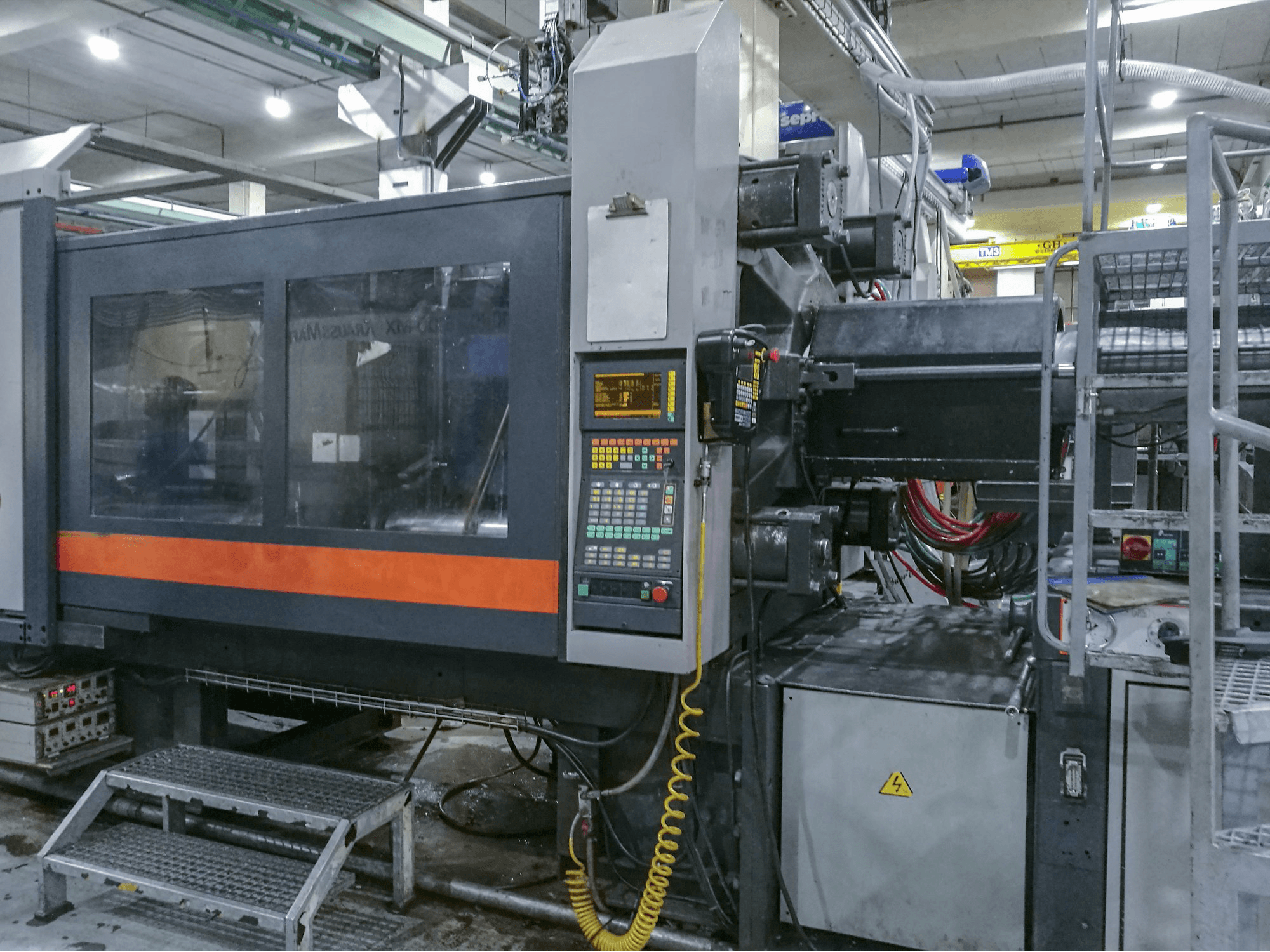 A SANDRETTO 4435-550 gép jobb nézete