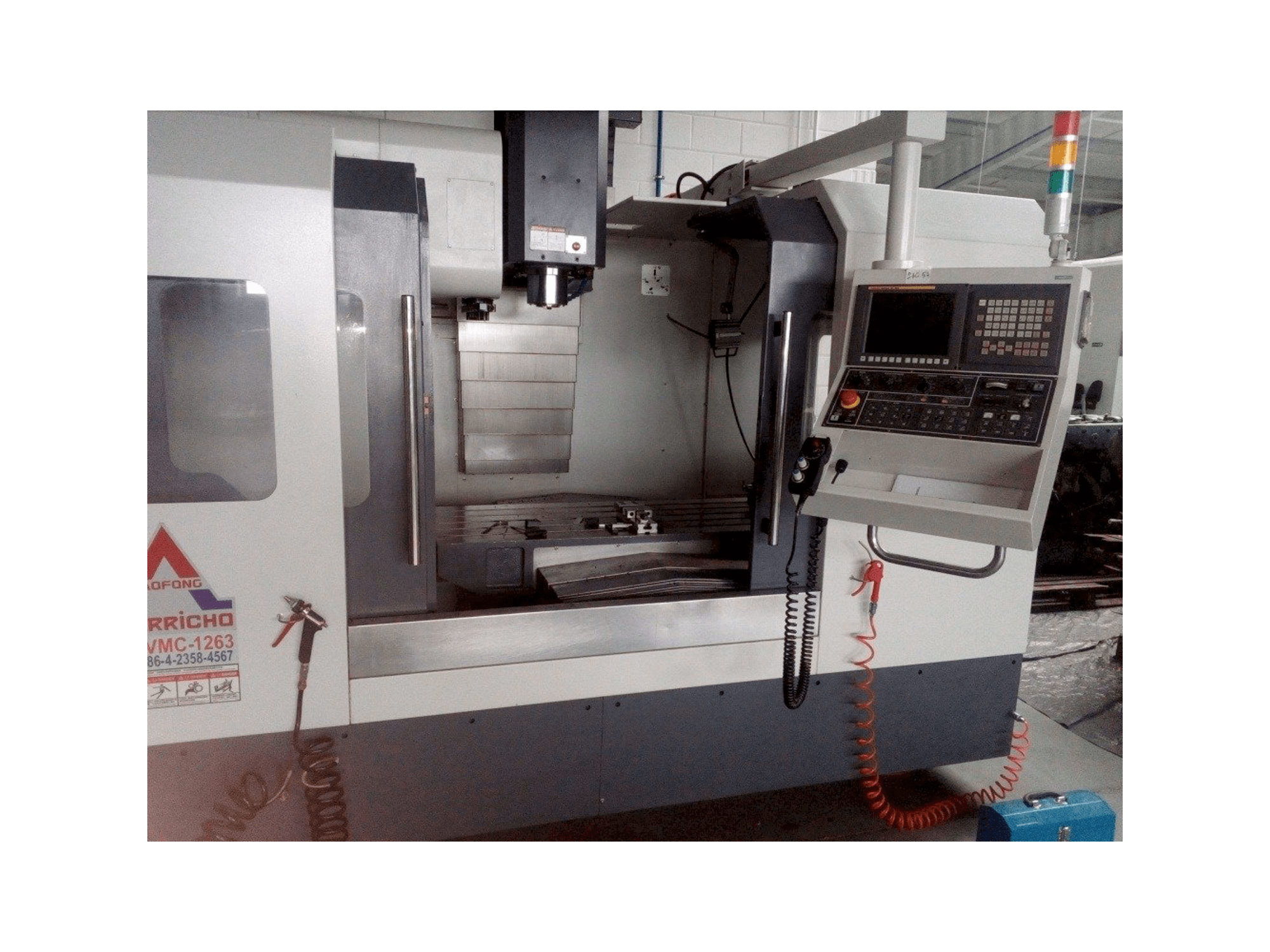 A EVERRICHO ER-VMC-1263A gép elölnézete