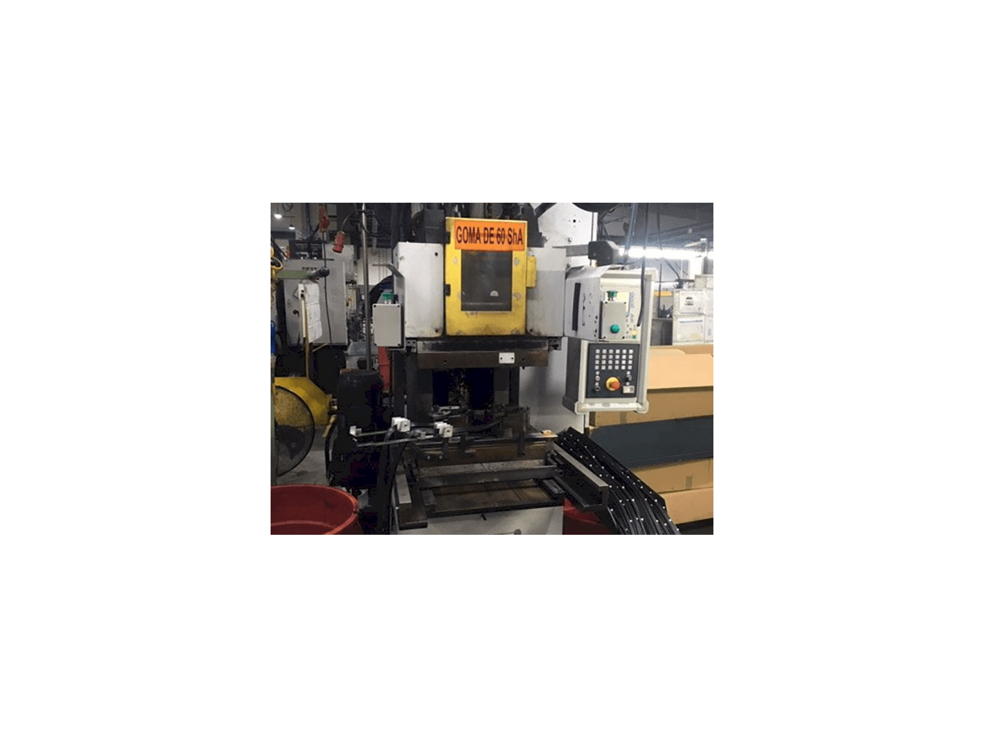 A Kloeckner Desma 956.050 Z0 gép elölnézete