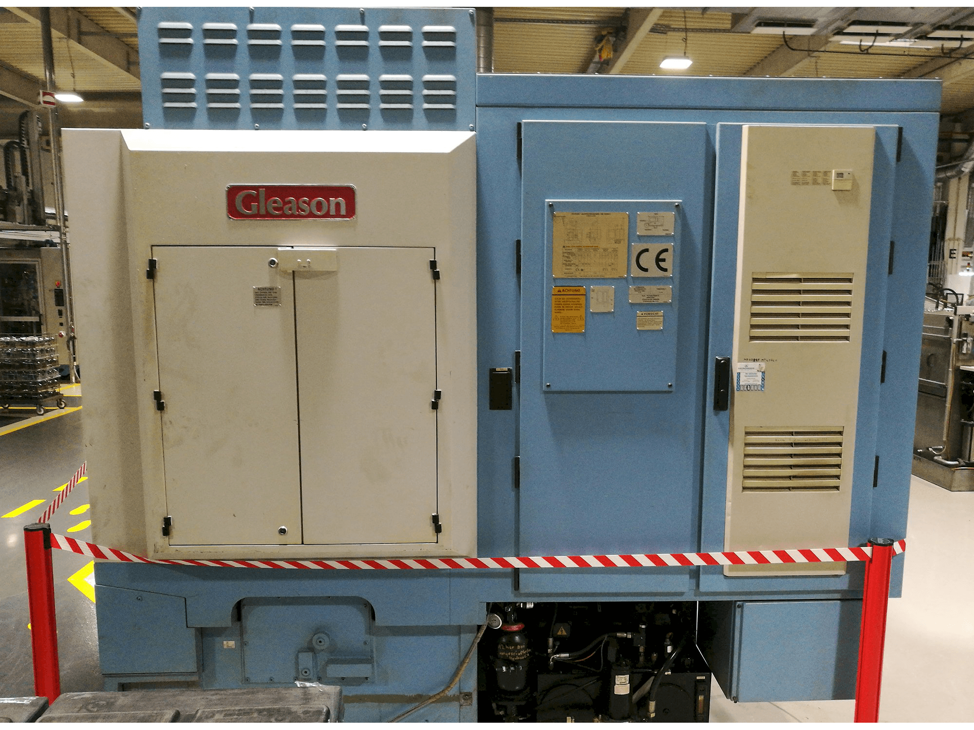 A Gleason Phoenix 500 HCT gép hátulnézete