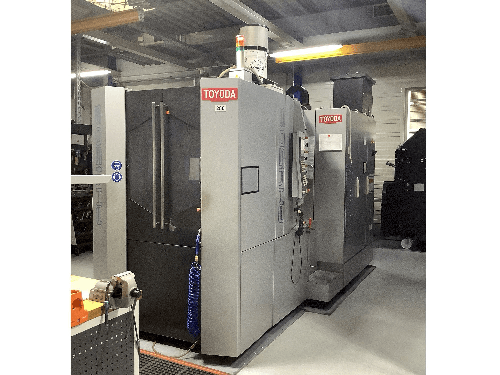 A TOYODA FH 450S gép elölnézete