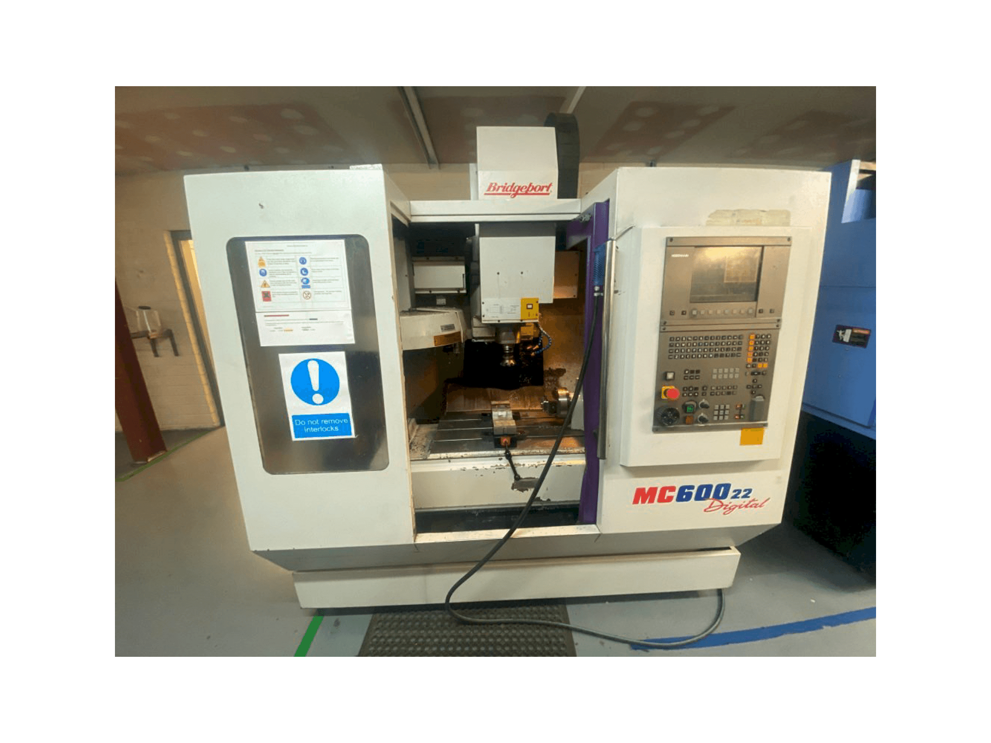 A Bridgeport VMC 600 gép elölnézete