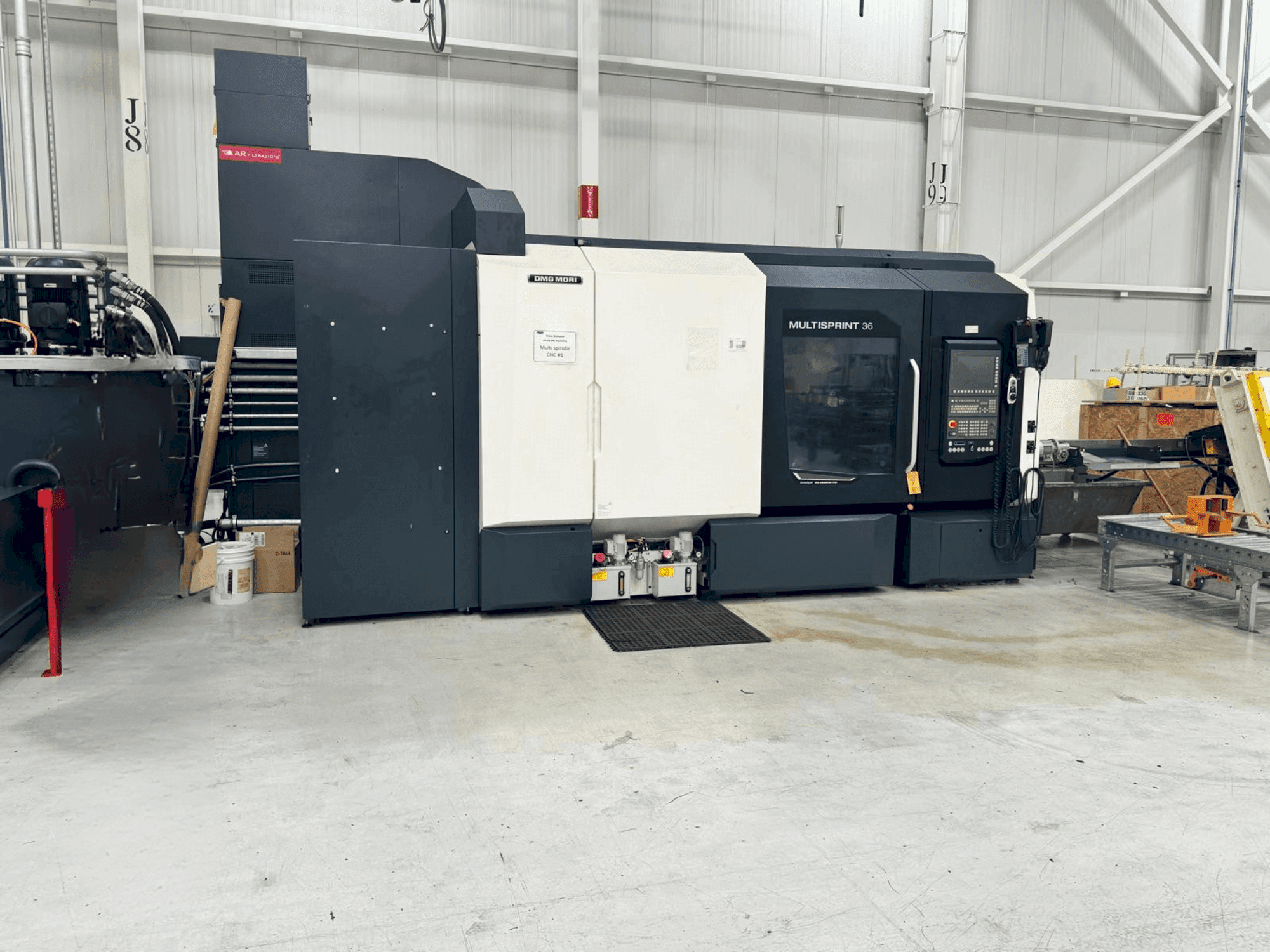 A DMG MORI Multisprint 36 gép elölnézete