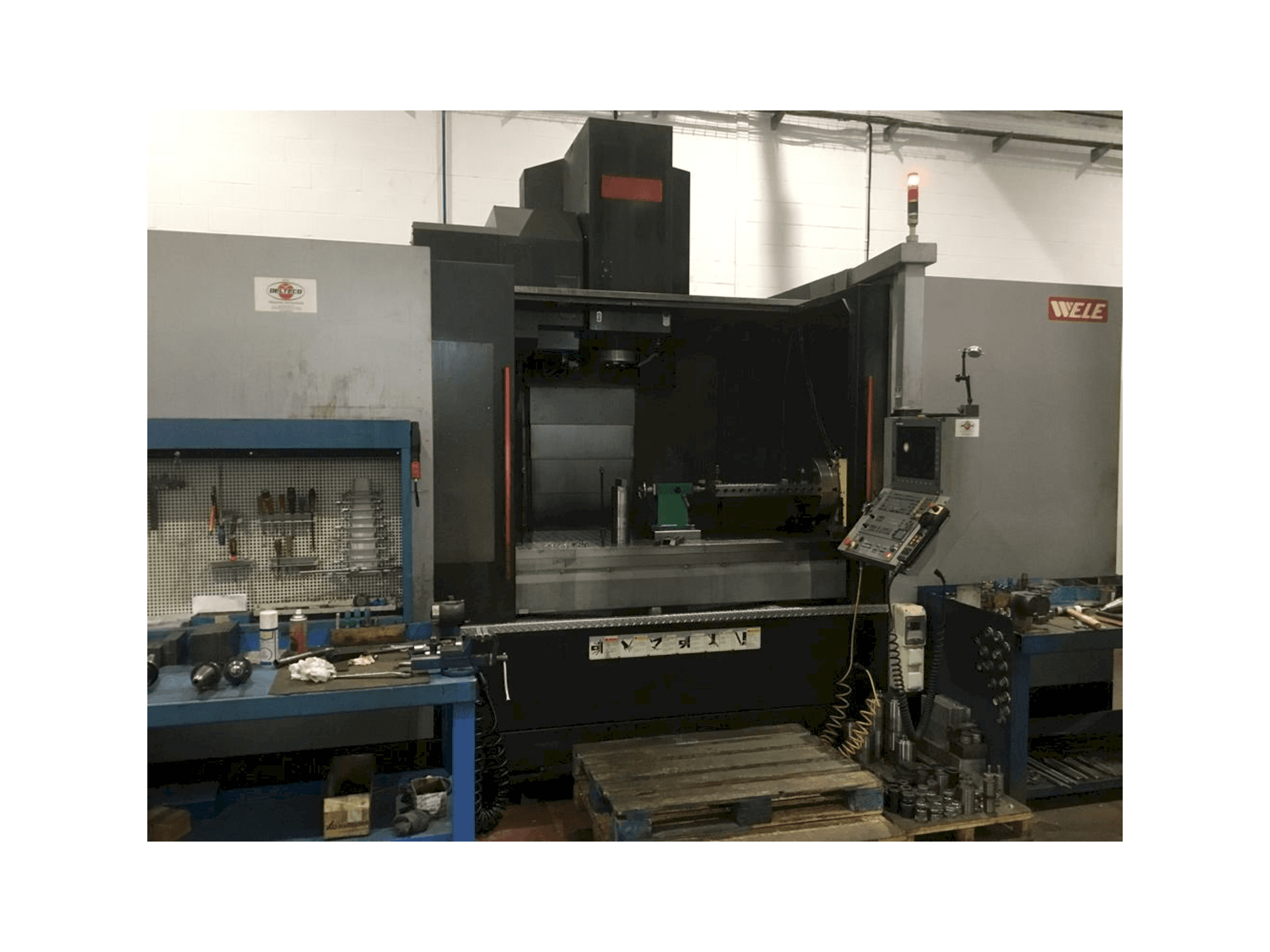 A Wele AA2090 gép elölnézete