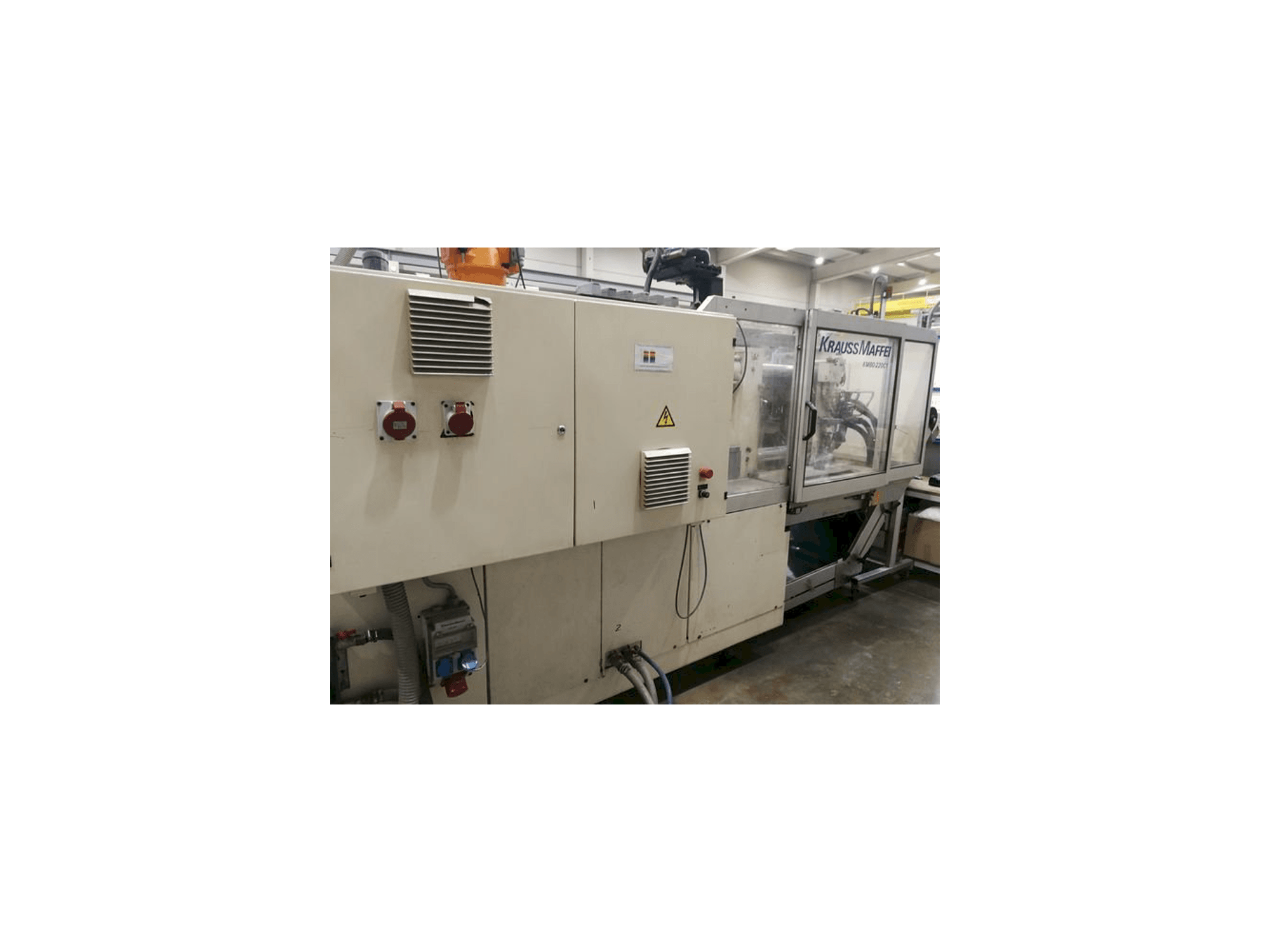 A Krauss Maffei 80/220 C1 gép elölnézete