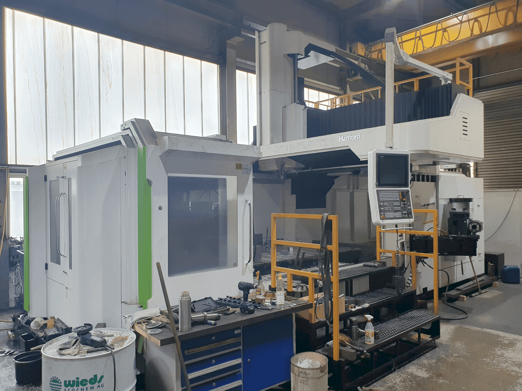 A HARTFORD HSA 320 gép elölnézete