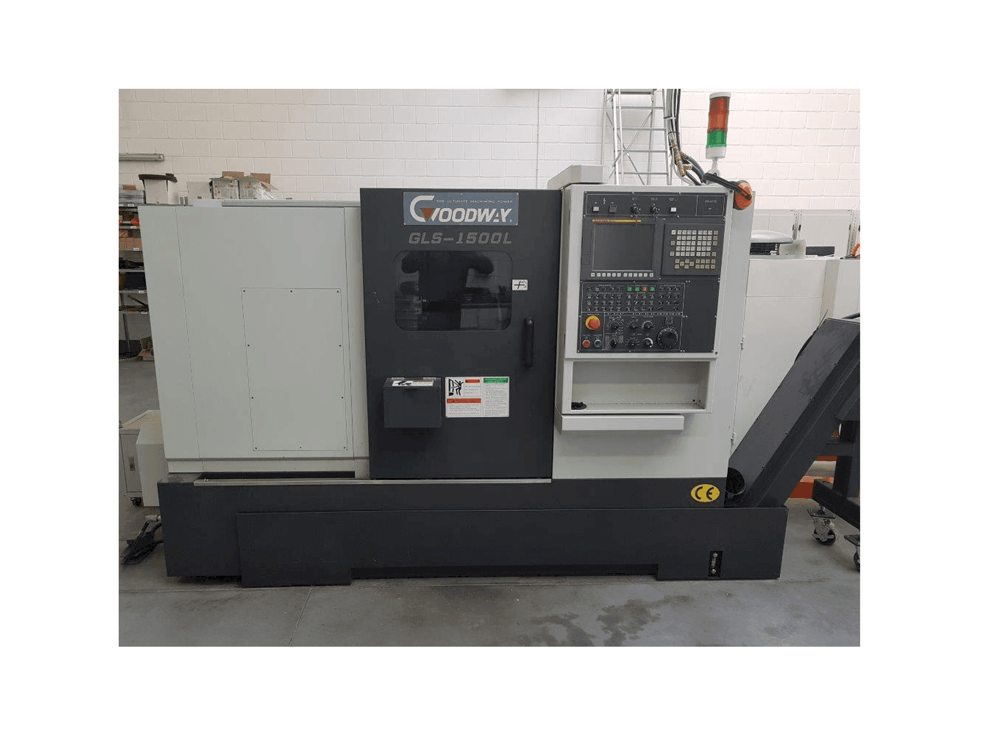 A Goodway GLS-1500L gép elölnézete