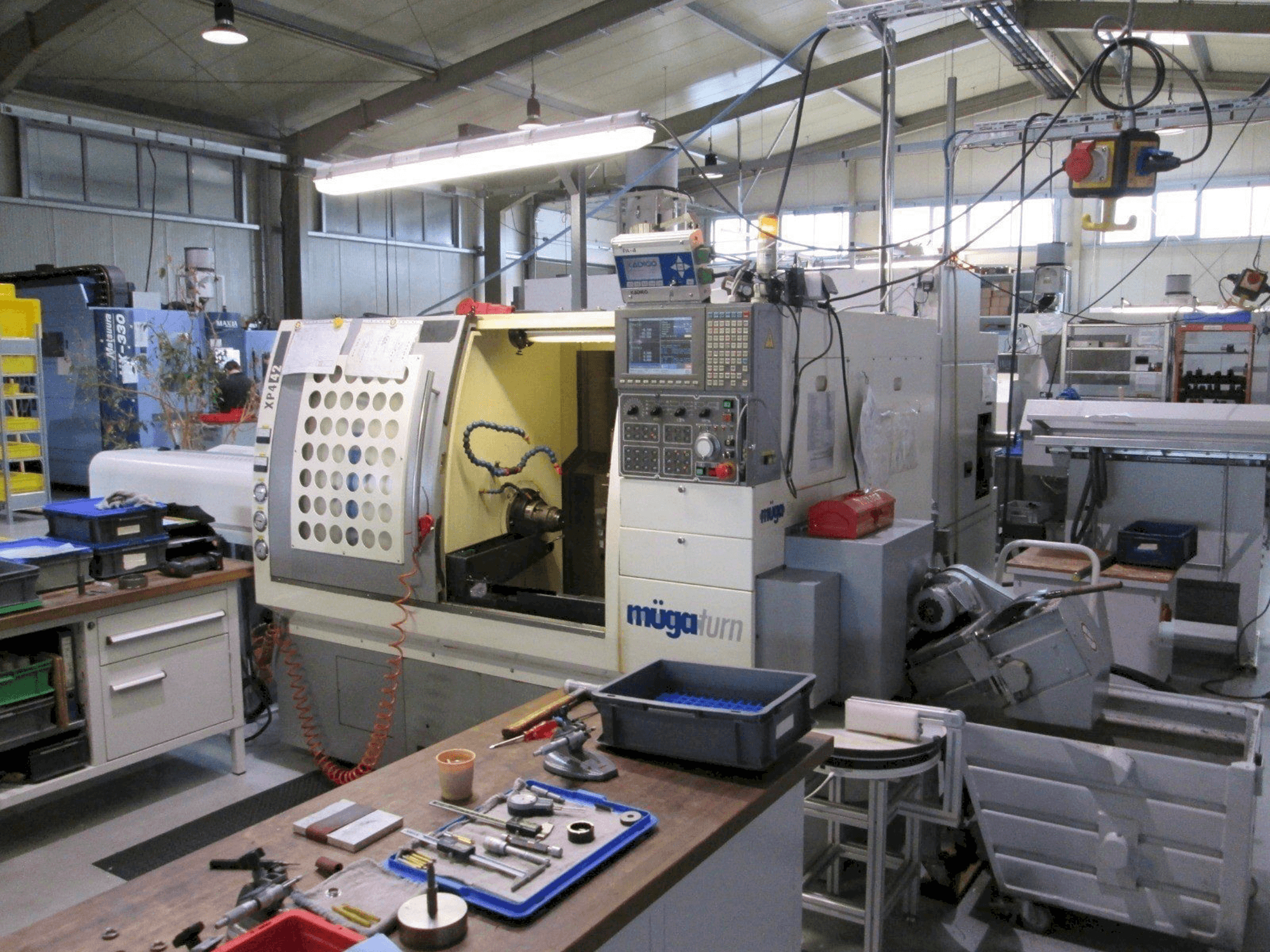 A Muga XP4 – 42SM gép elölnézete