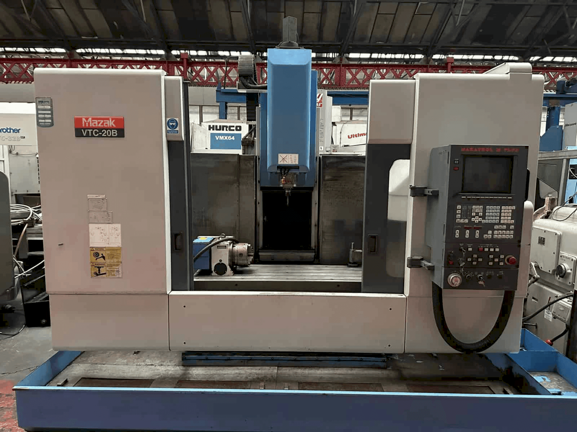 A Mazak VTC - 20B gép elölnézete