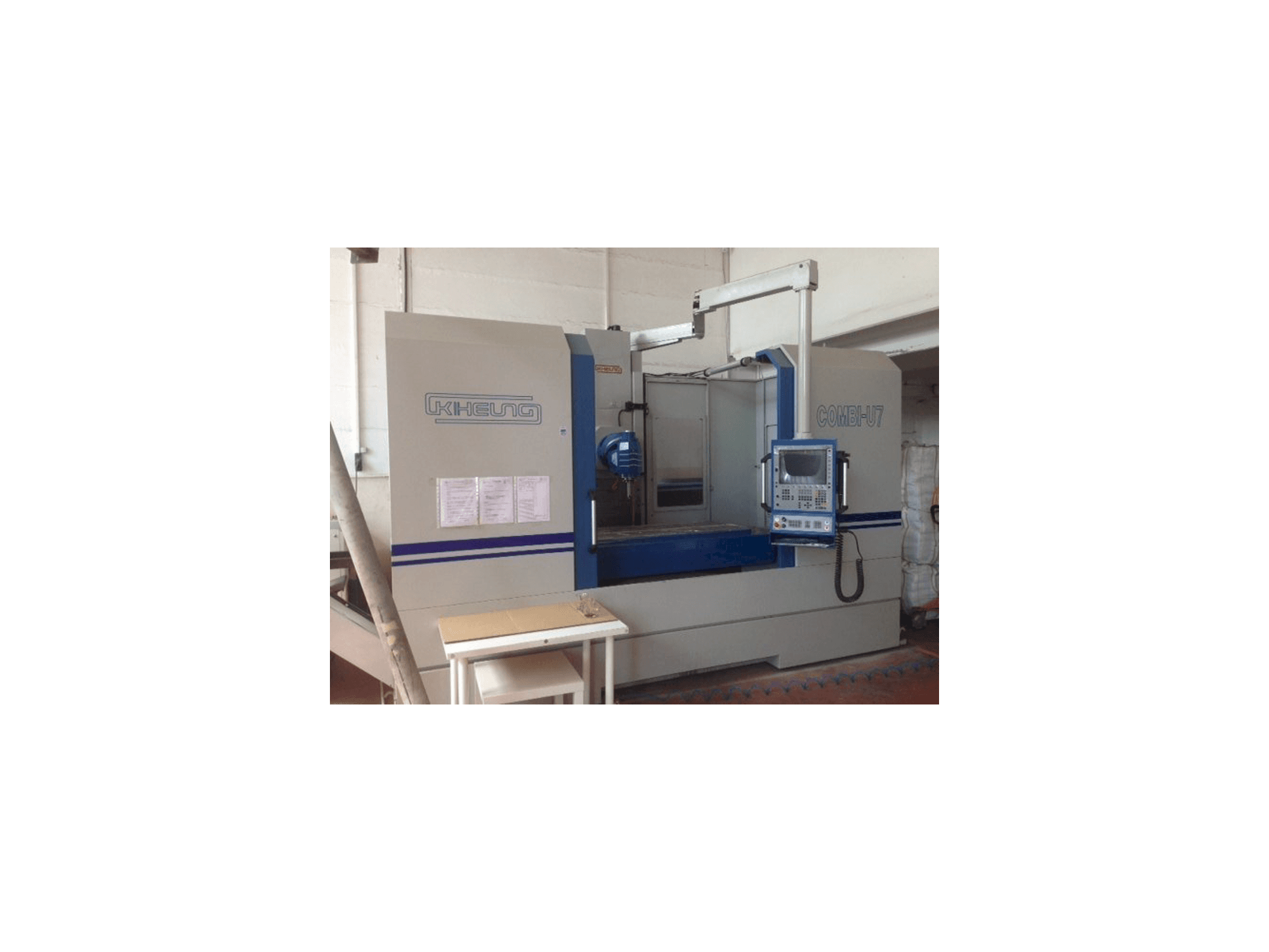 A KIHEUNG COMBI U7 gép elölnézete