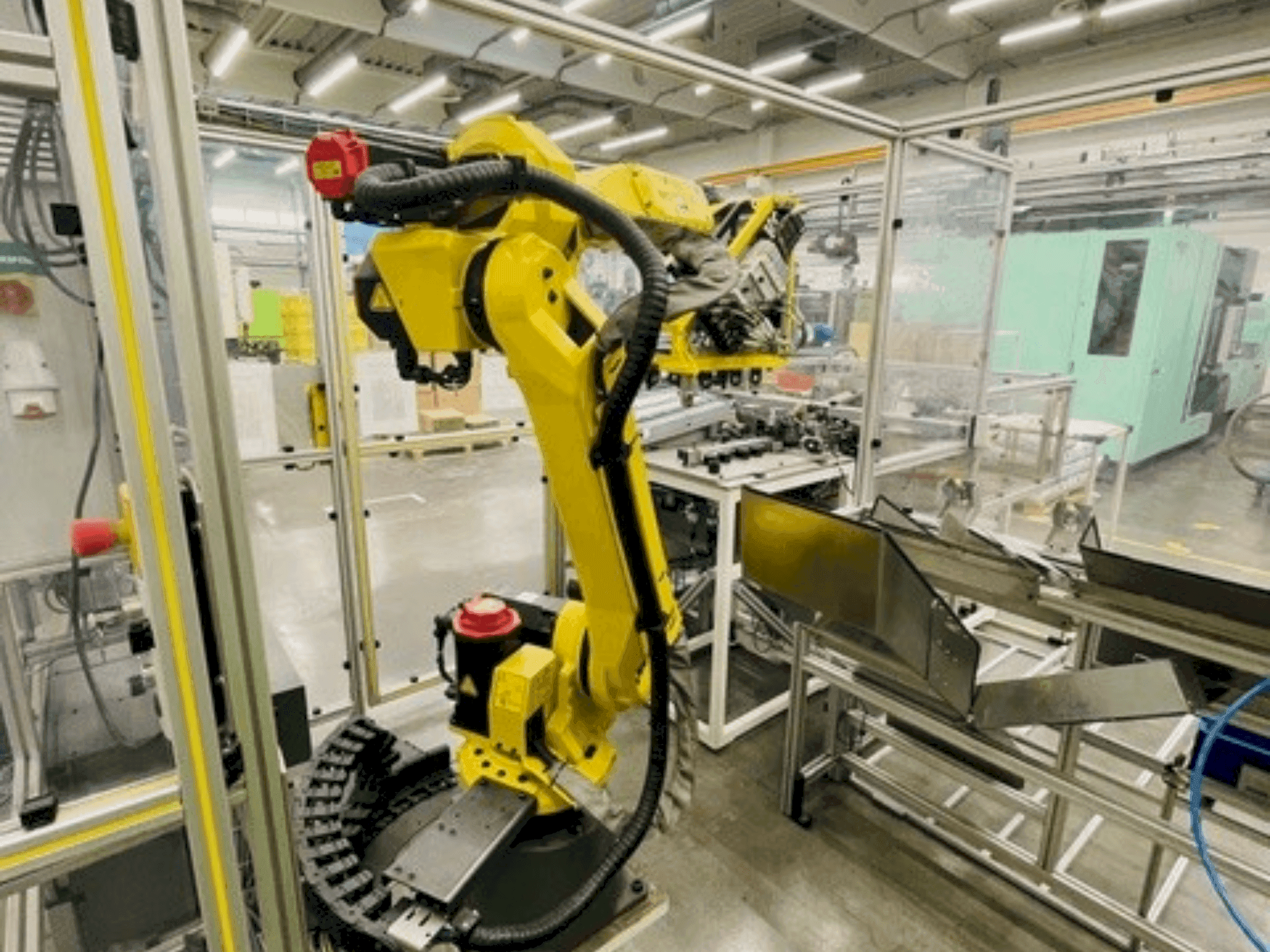 A FANUC M-20ia 35M gép elölnézete