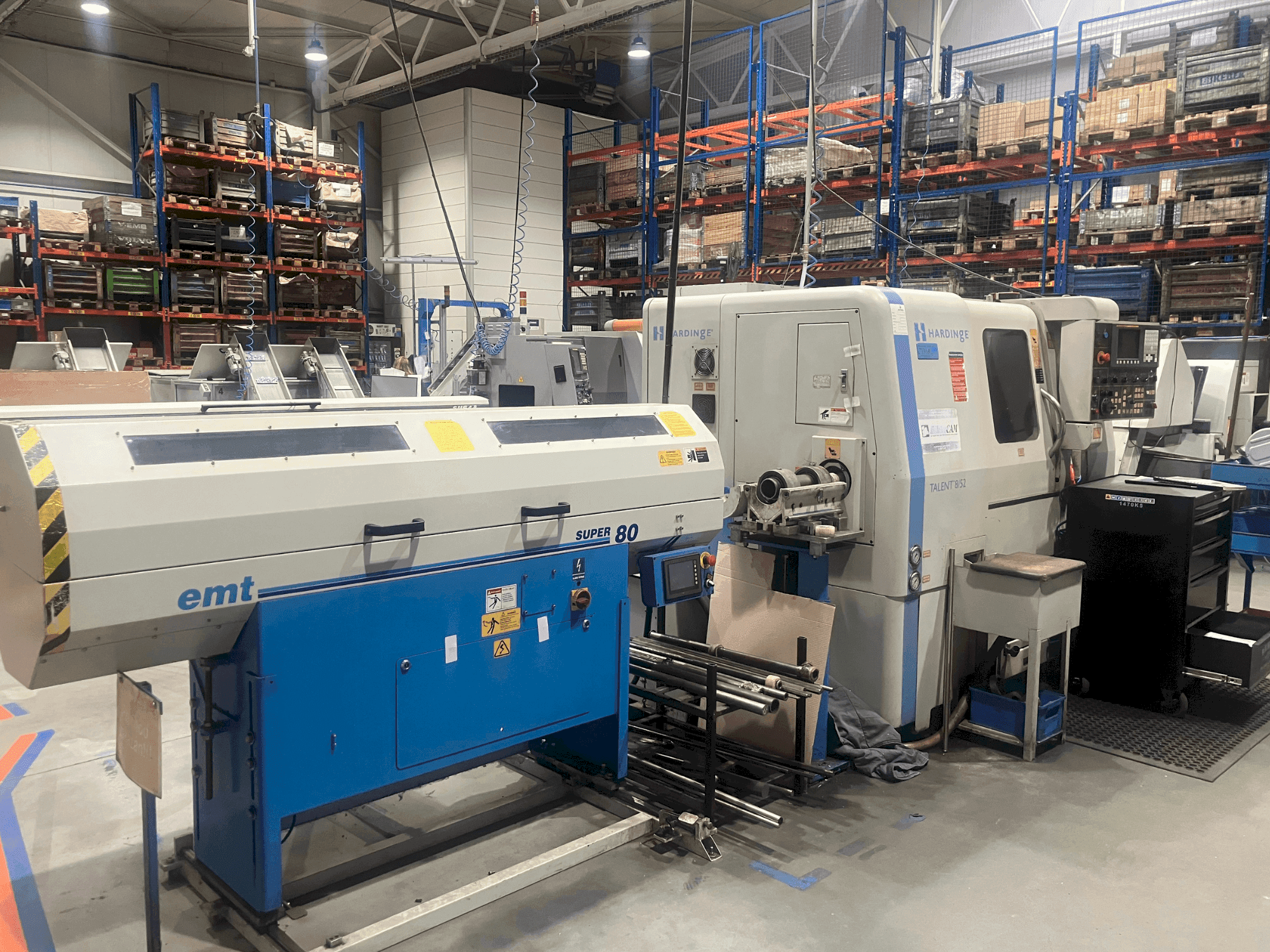 A HARDINGE Talent 8/52 gép elölnézete