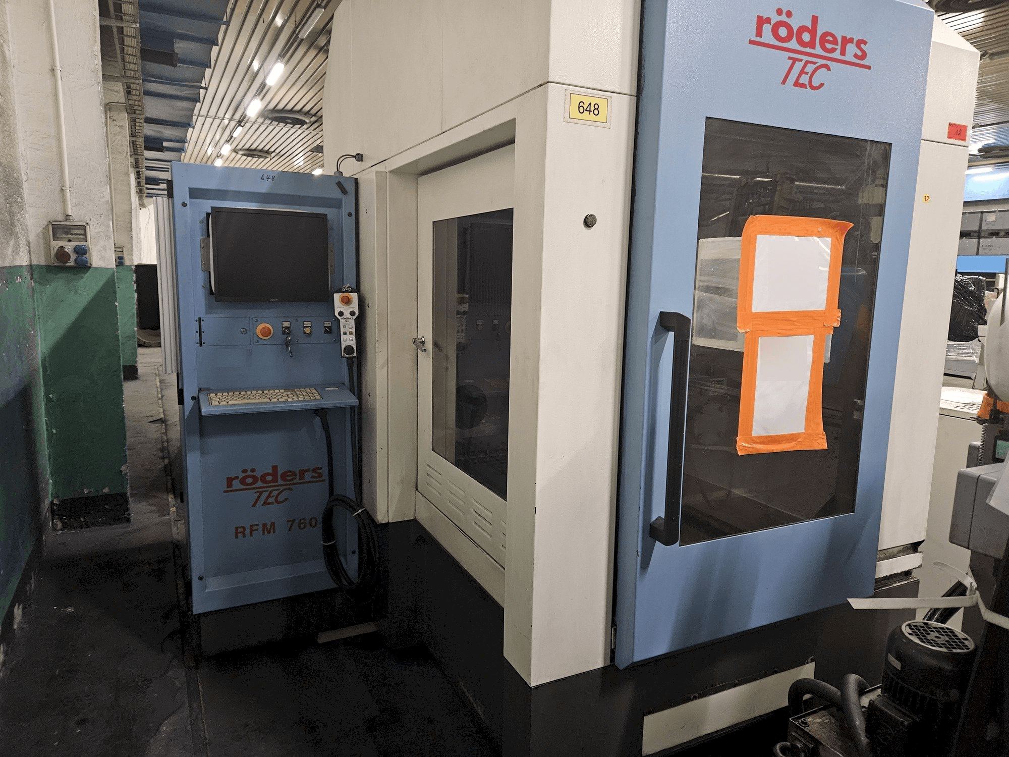 A RÖDERS RFM 760/2 gép elölnézete