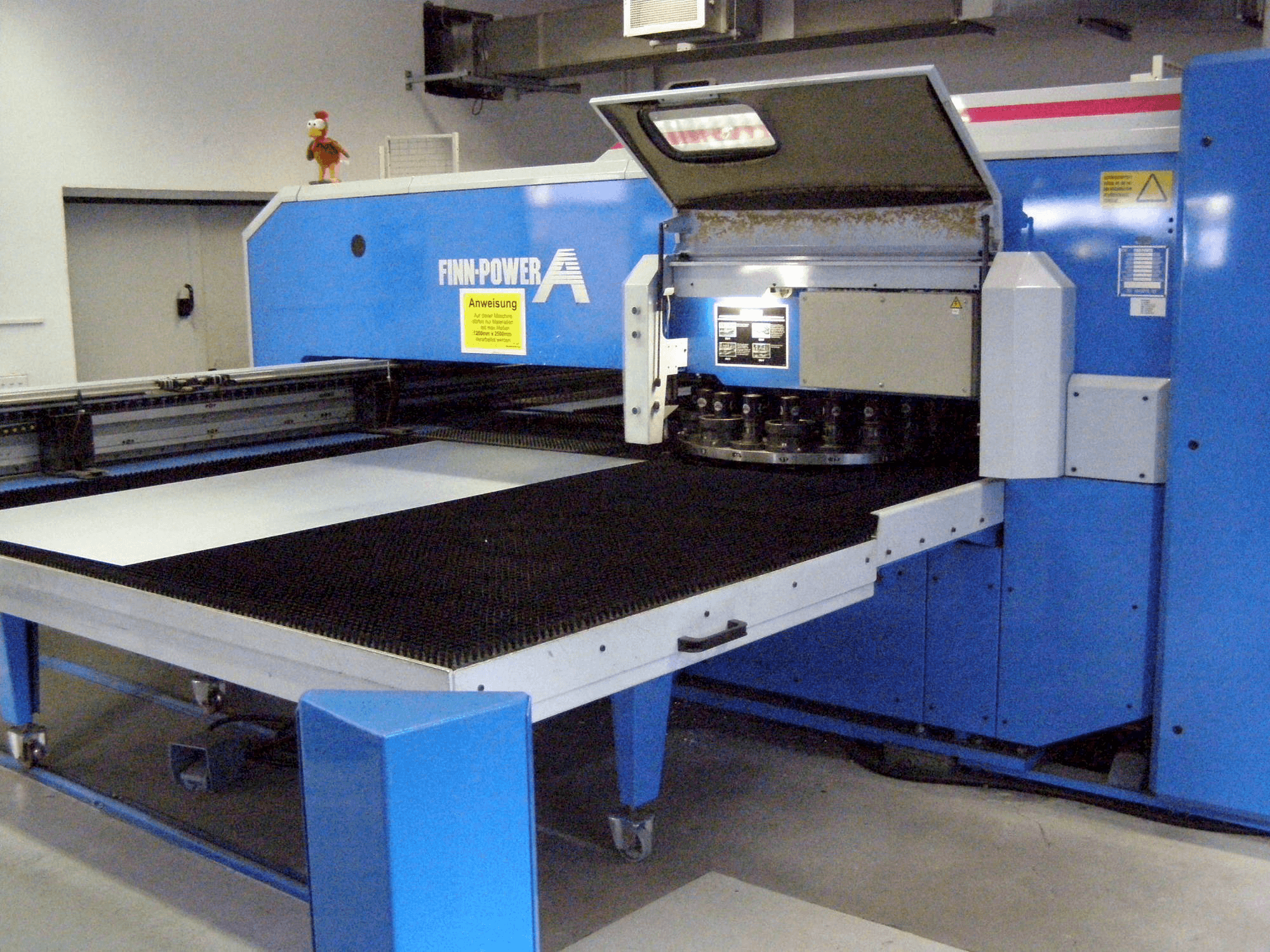 A Finn-Power A5 – 25 SBV gép elölnézete