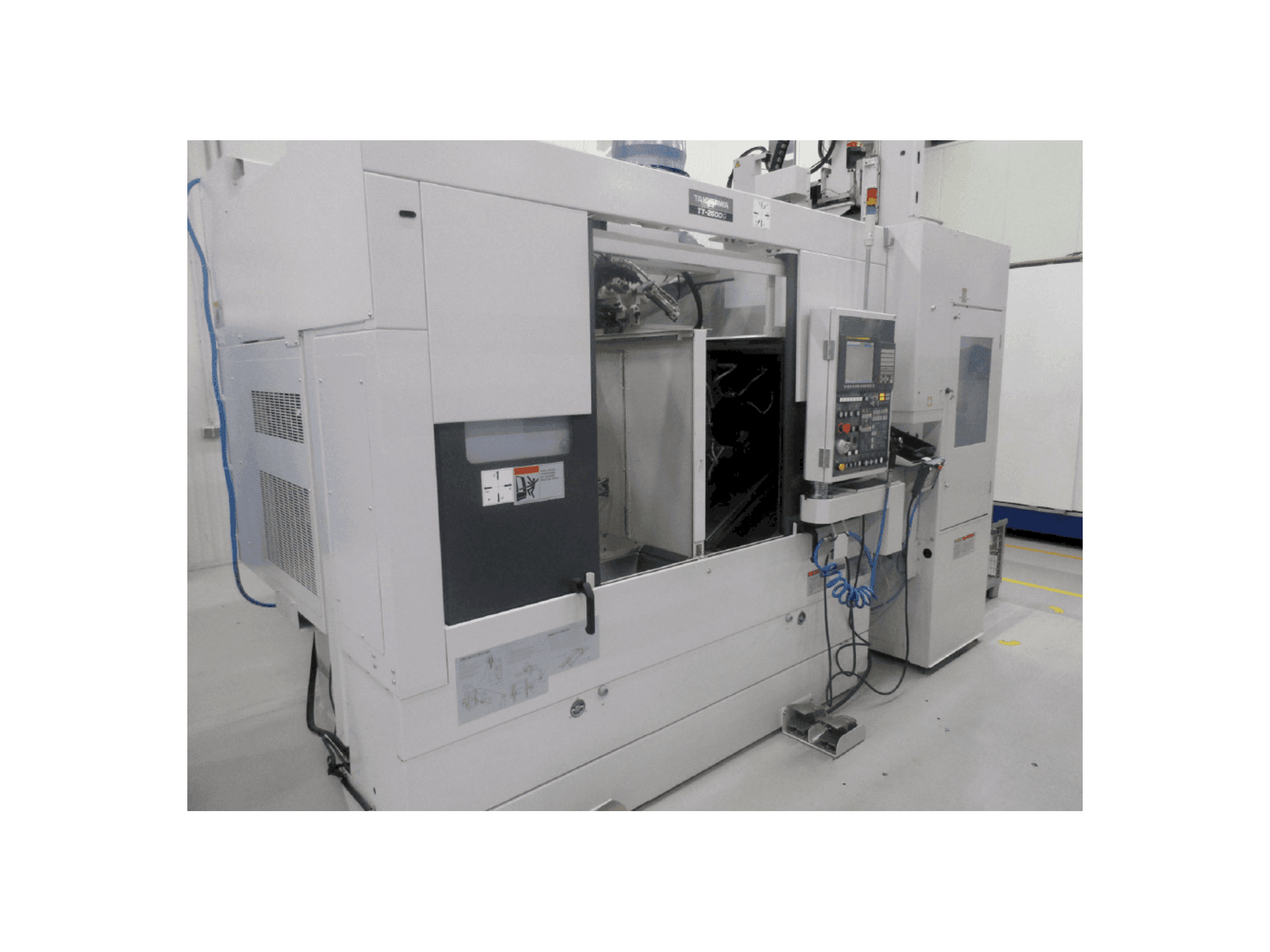 A Takisawa TT-2600G gép elölnézete