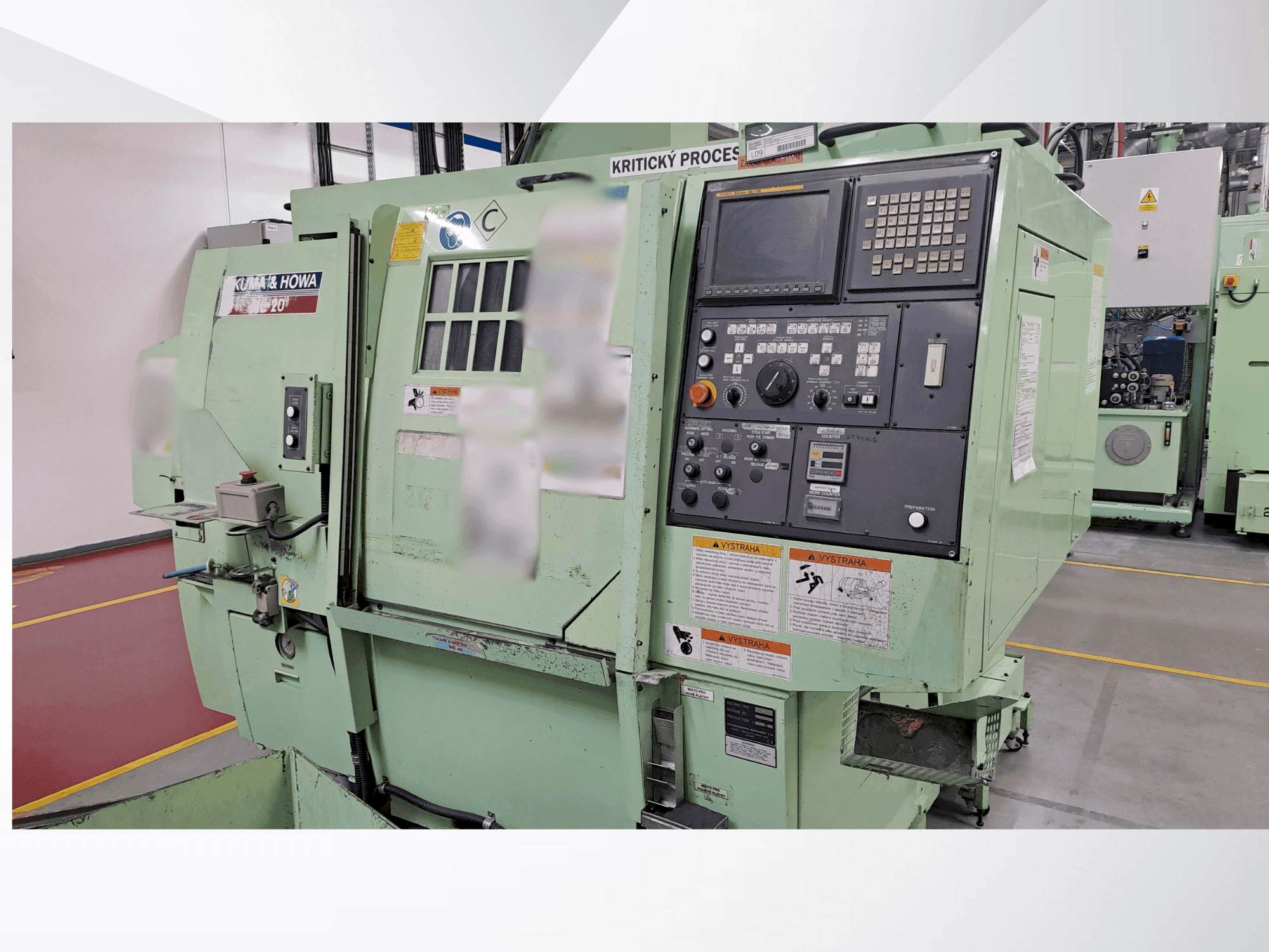 A OKUMA & HOWA HL-20 gép elölnézete