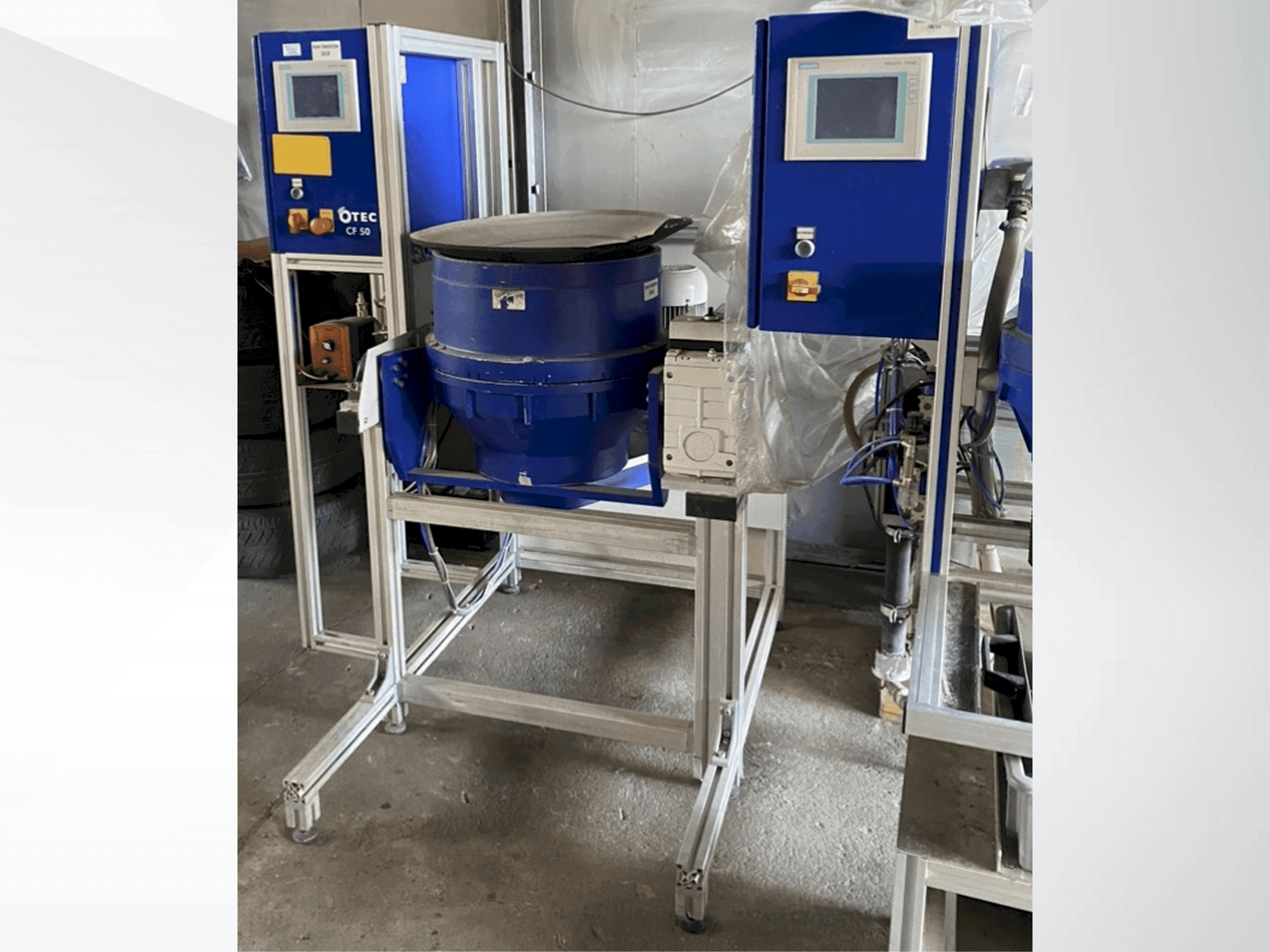 A OTEC CF 1x50 gép elölnézete