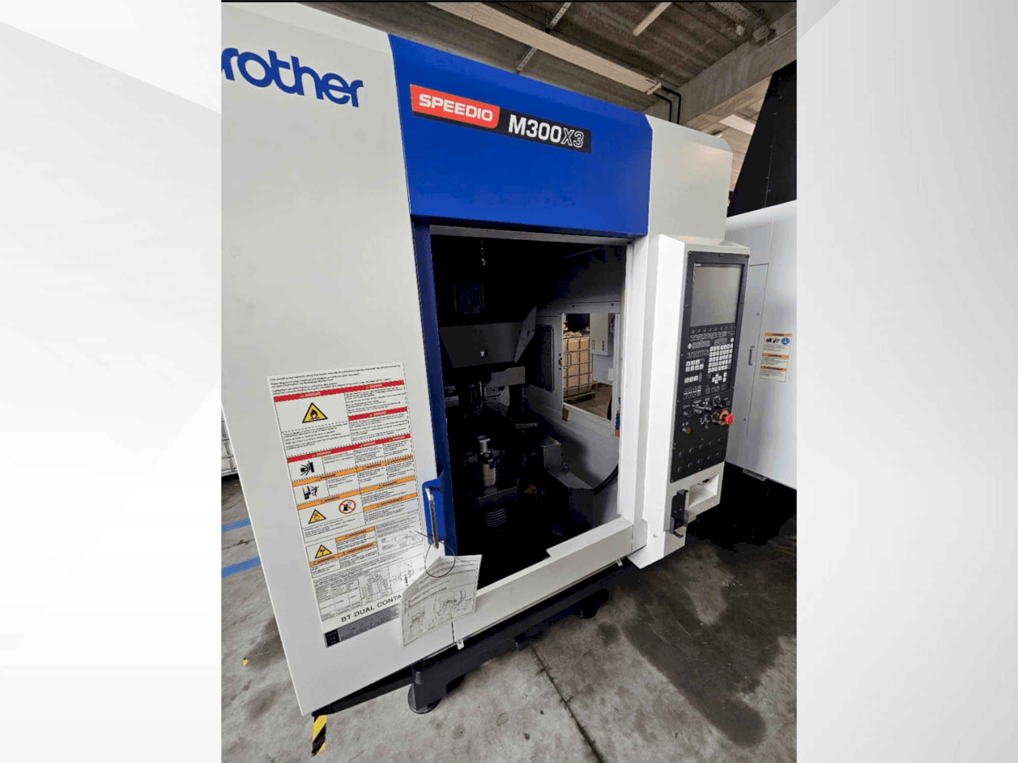 A Brother Speedio M 300 X3 gép elölnézete