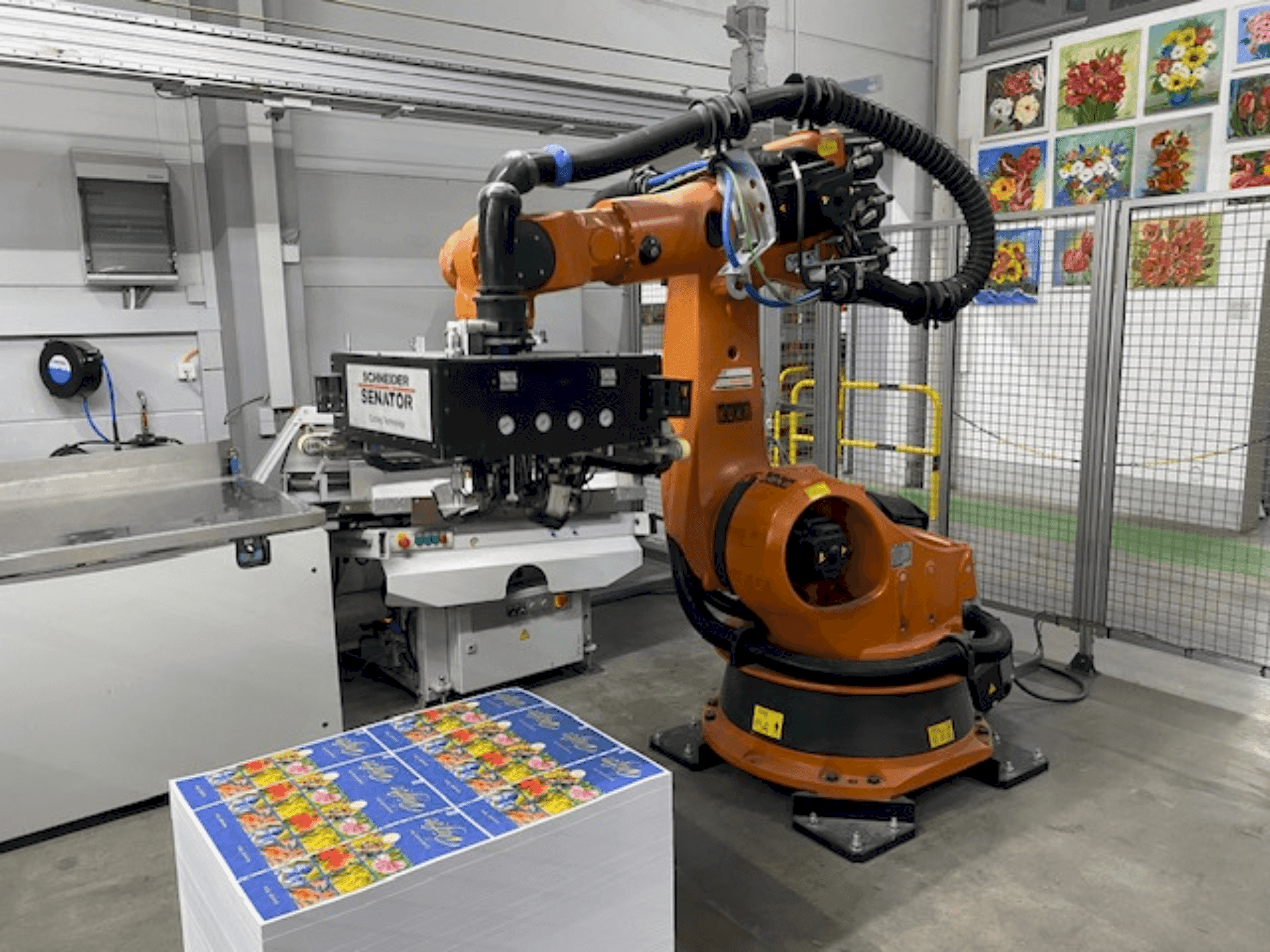 A KUKA KR140-3 COMP gép elölnézete