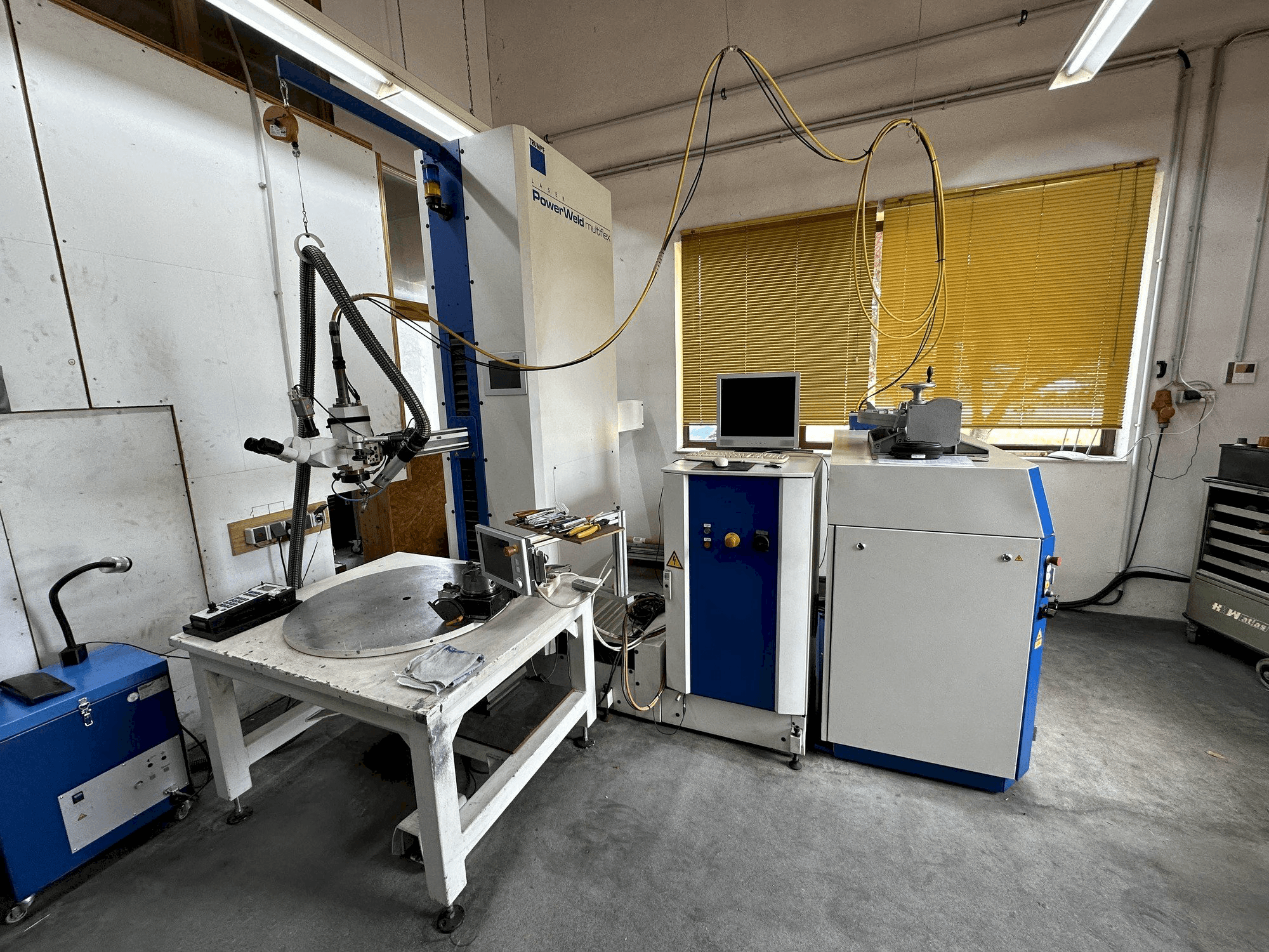 A Trumpf TruLaser Station 5010 gép elölnézete