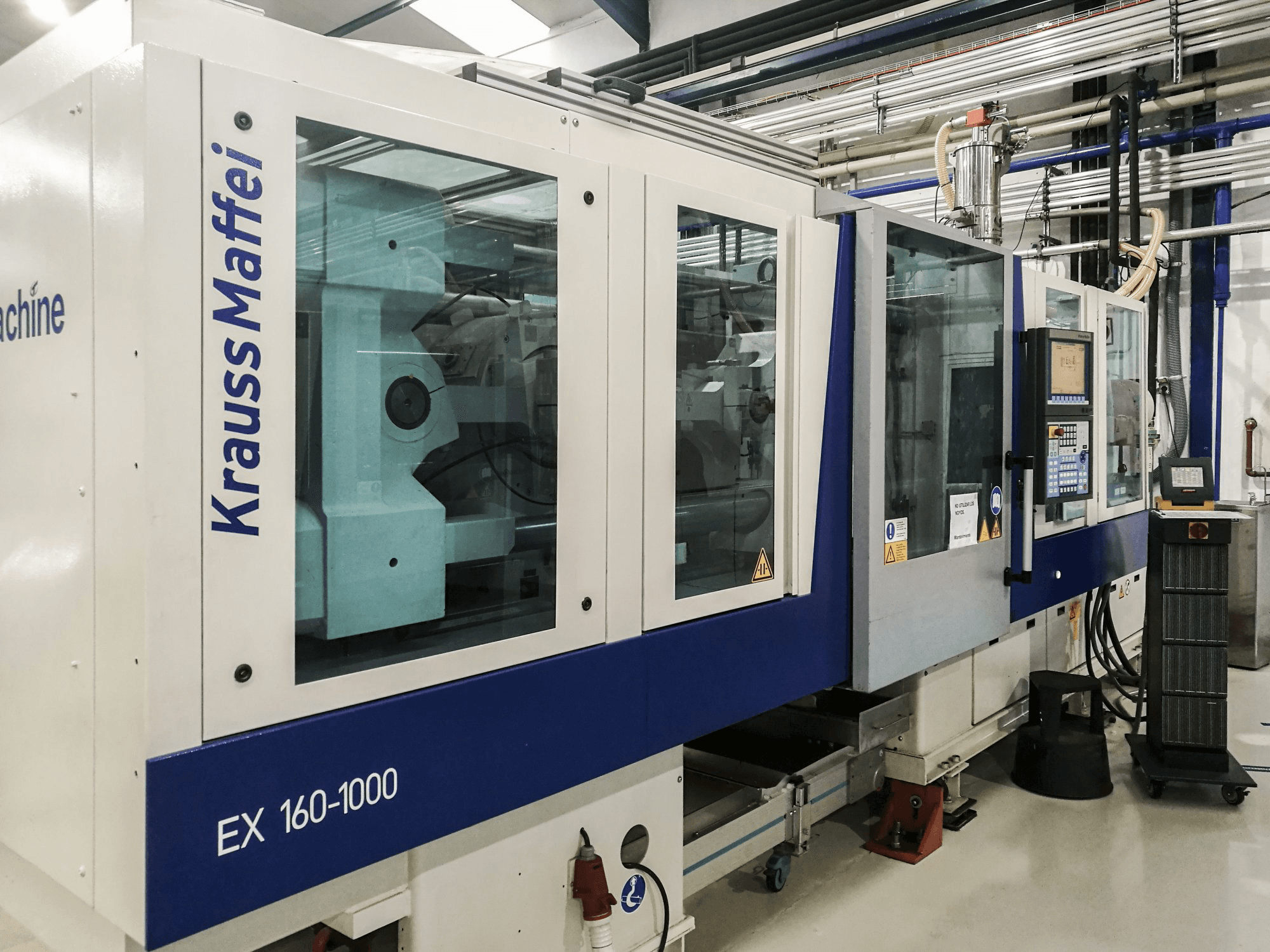 A Krauss Maffei 160-1000 EX gép bal oldali nézete